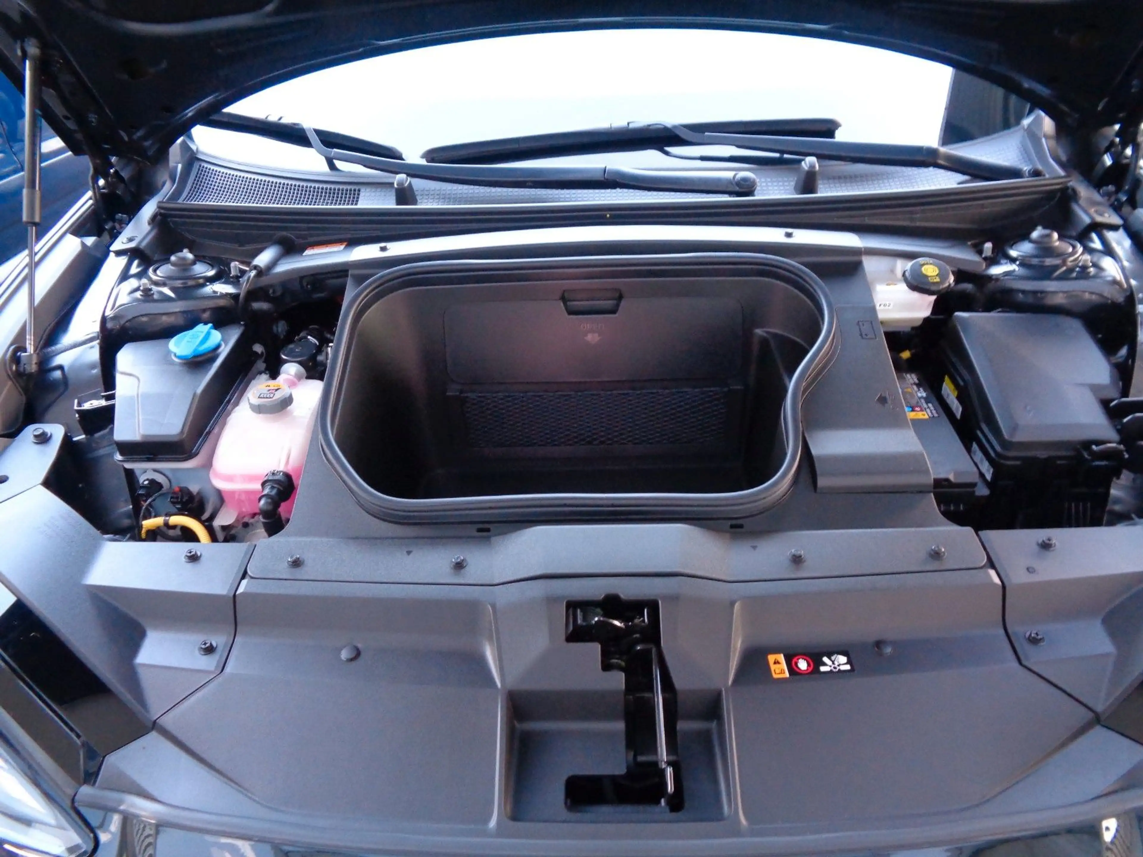 Hyundai IONIQ Ioniq 6 Dynamiq Elektro — photo 14