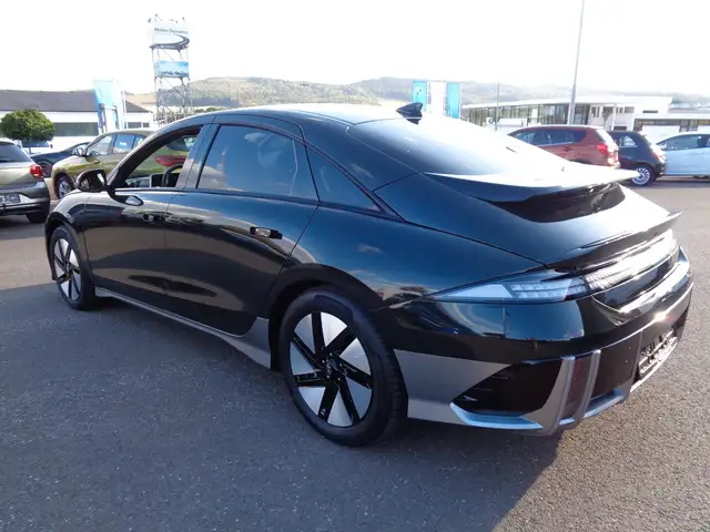 Hyundai Ioniq view 6