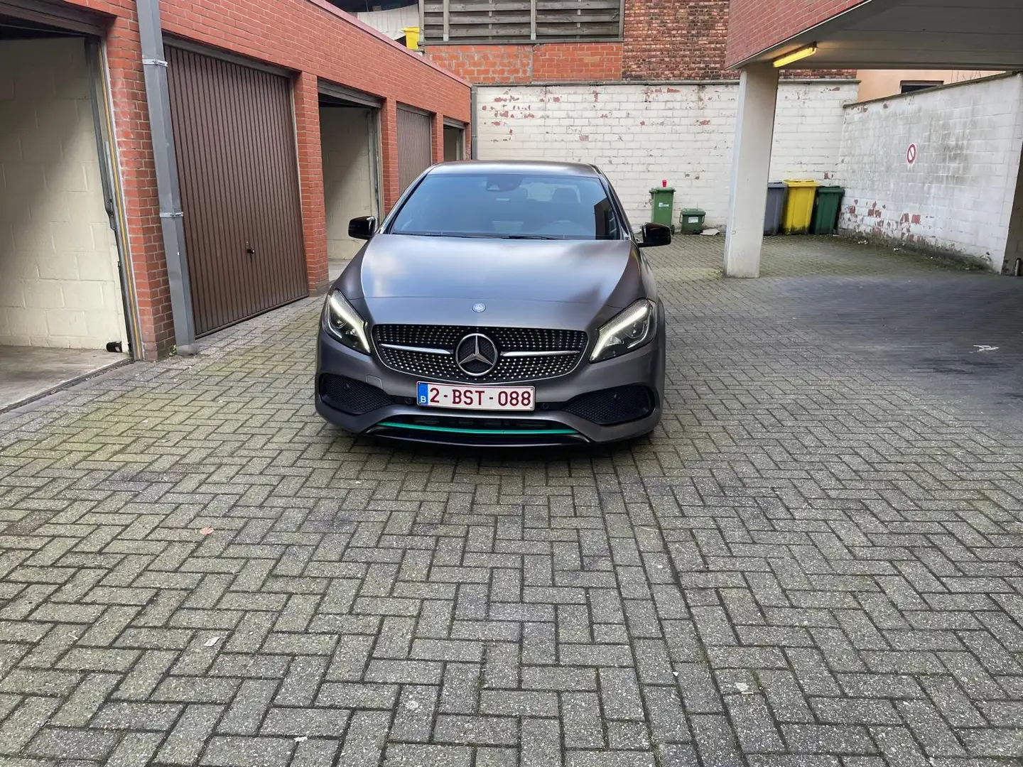 Mercedes-Benz A 200 A 200 7G-DCT AMG Line Zilver - 1