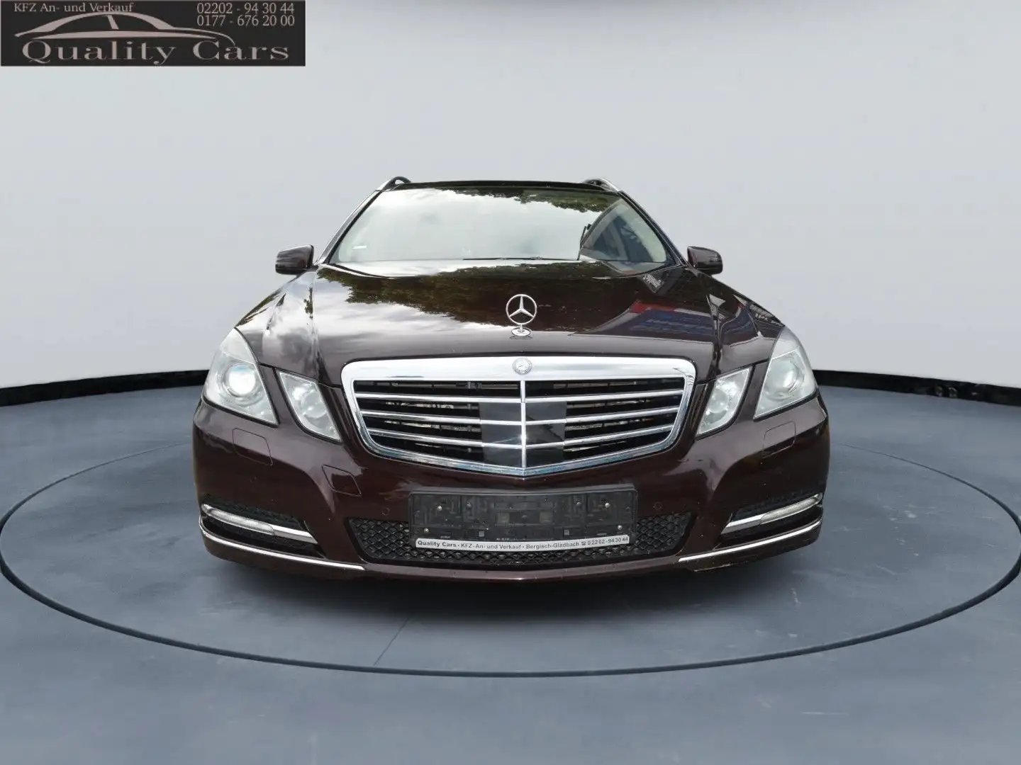 Mercedes-Benz E 350 T-Modell E 350 CDI BlueEfficiency 4Matic Marrón - 2