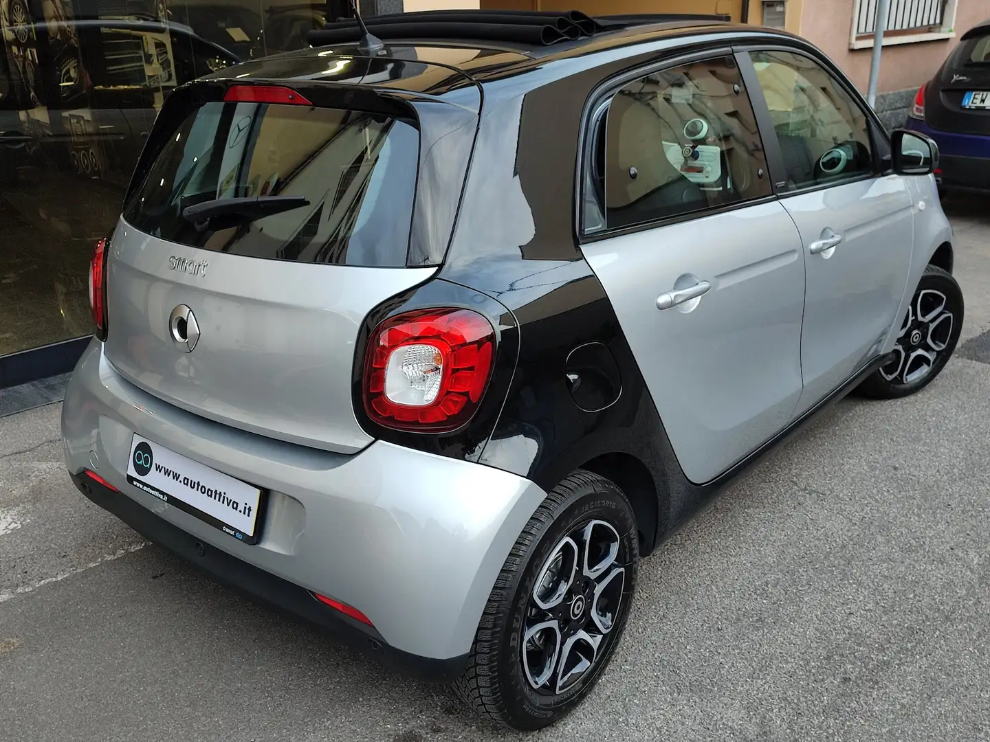 smart forFour 1.0 Passion 71cv twinamic Cabriolet Argento - 2