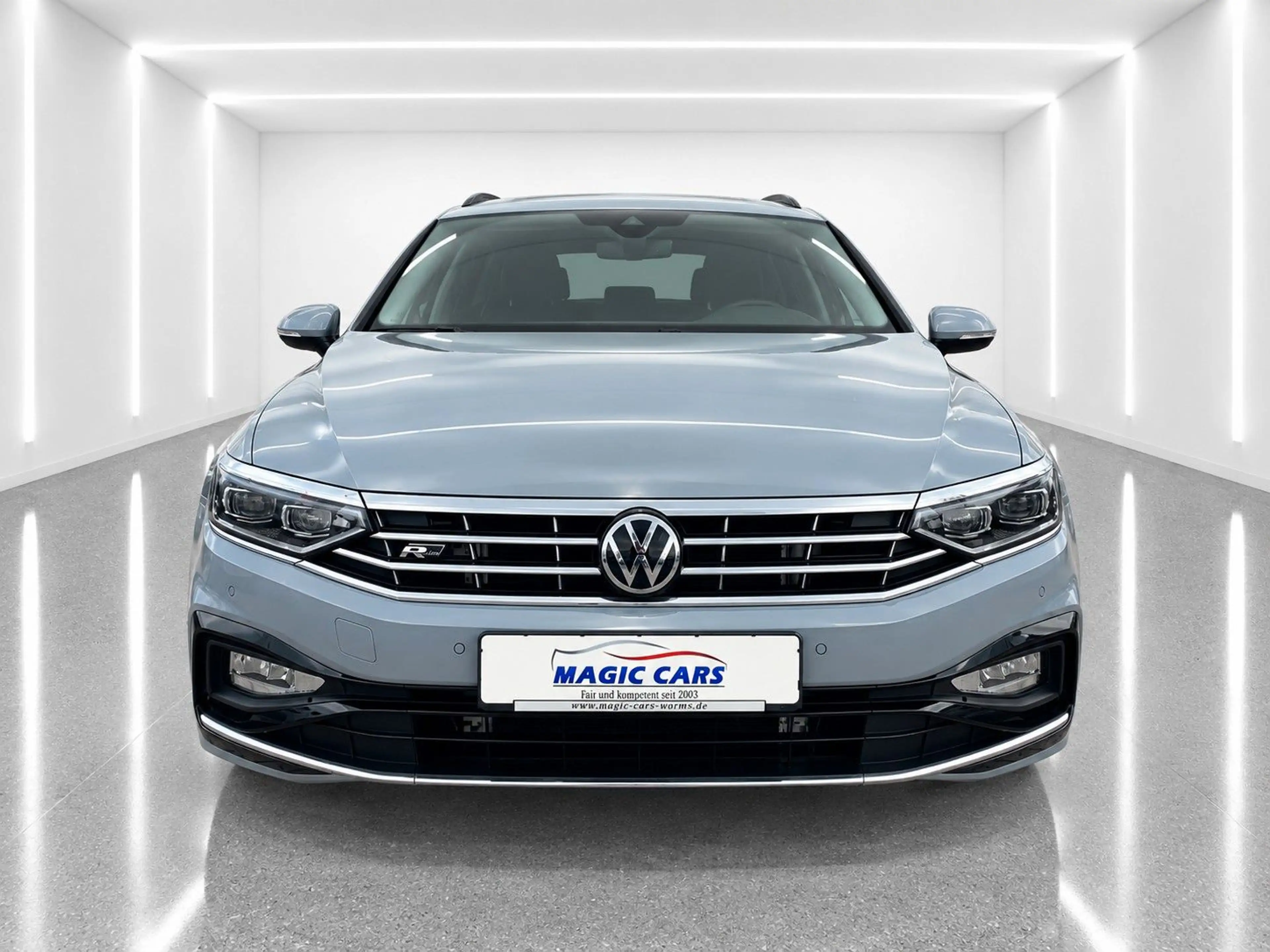 Volkswagen Passat Variant 1.5 TSI DSG OPF R-LINE — photo 5