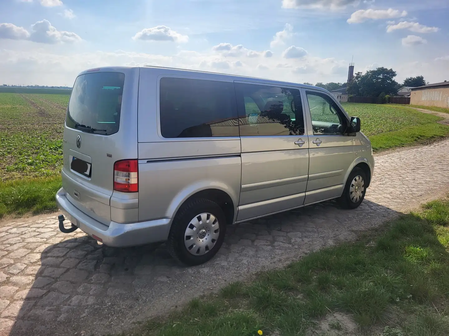 Volkswagen T5 Multivan Transporter T5 TDI DPF Highline Autm. Silber - 2