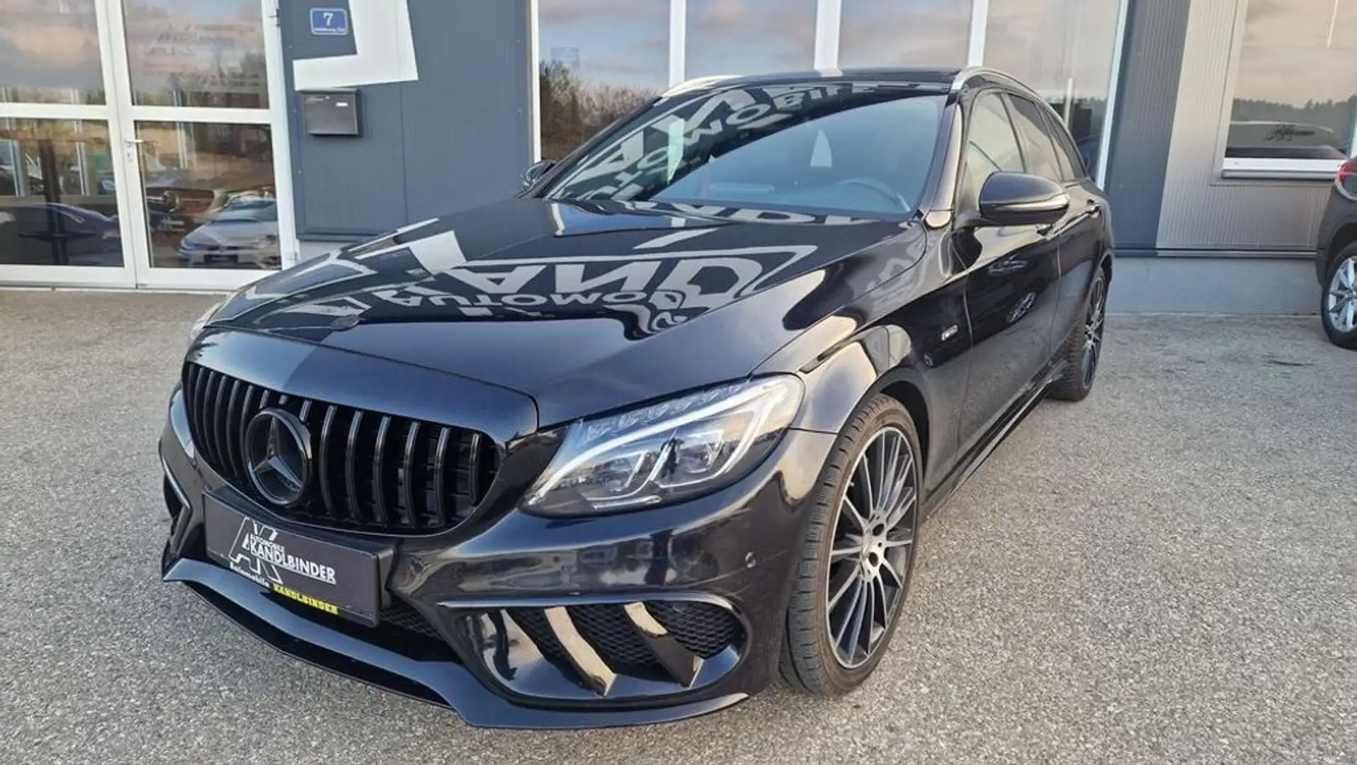 Mercedes-Benz C 450 AMG T 4MATIC AMG Line Aut. Schwarz - 1