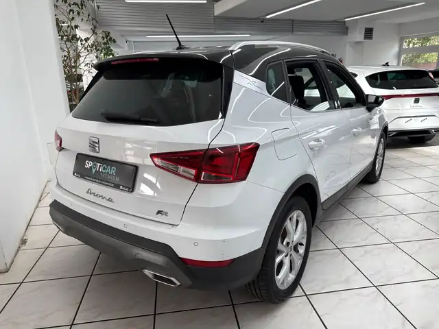 SEAT Arona view 2