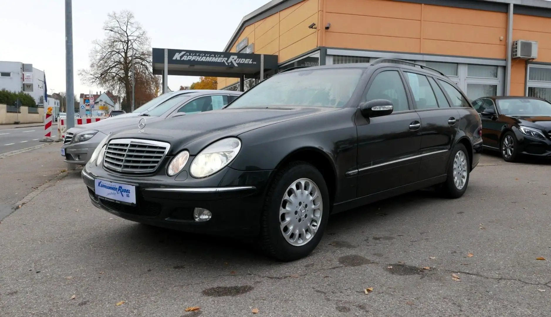 Mercedes-Benz E 200 Kompressor T-mod"ELEGANCE" Schwarz - 2