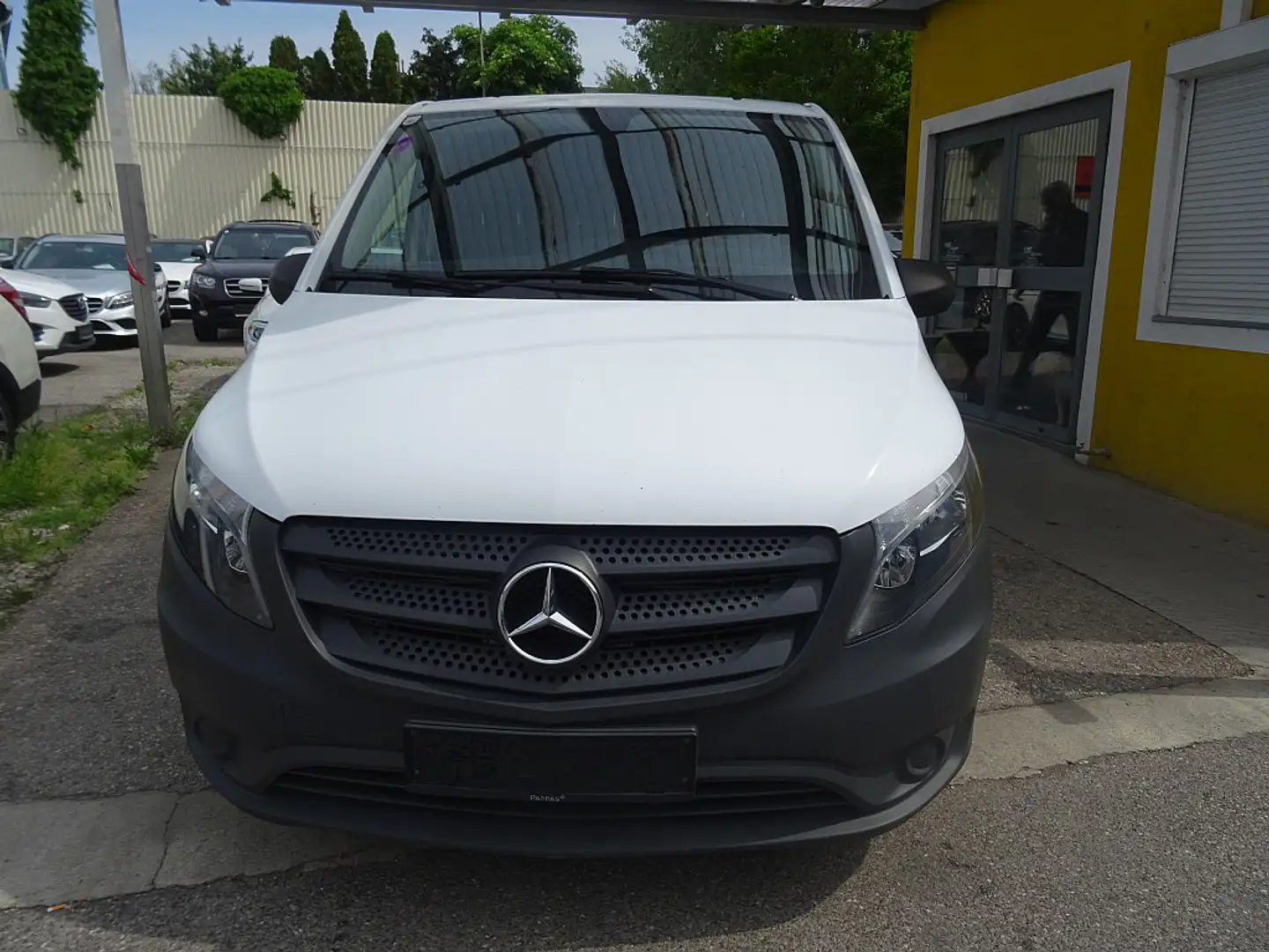 Mercedes-Benz Vito Vito 109 CDI Lang Weiß - 2
