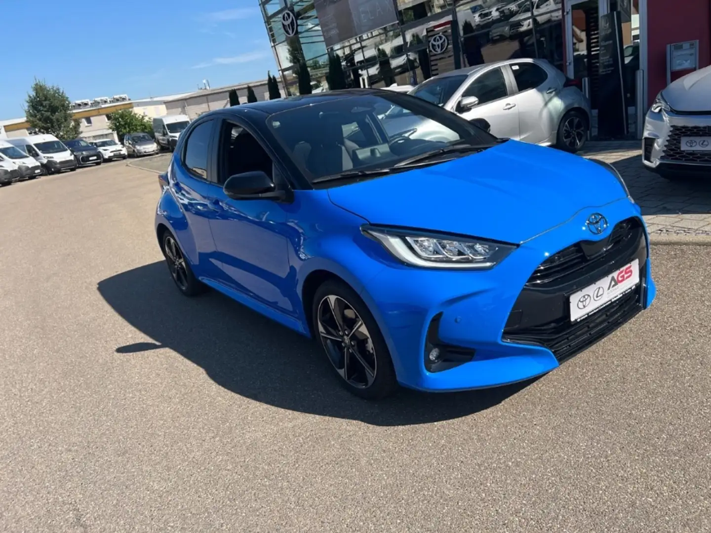 Toyota Yaris Hybrid Premiere Edition 1.5 Dual-VVT-iE Blau - 2