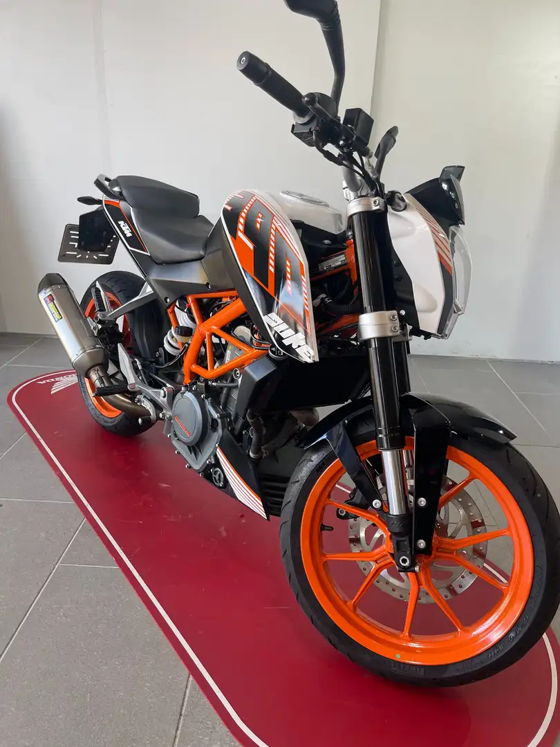 KTM 390 Duke Bianco - 2