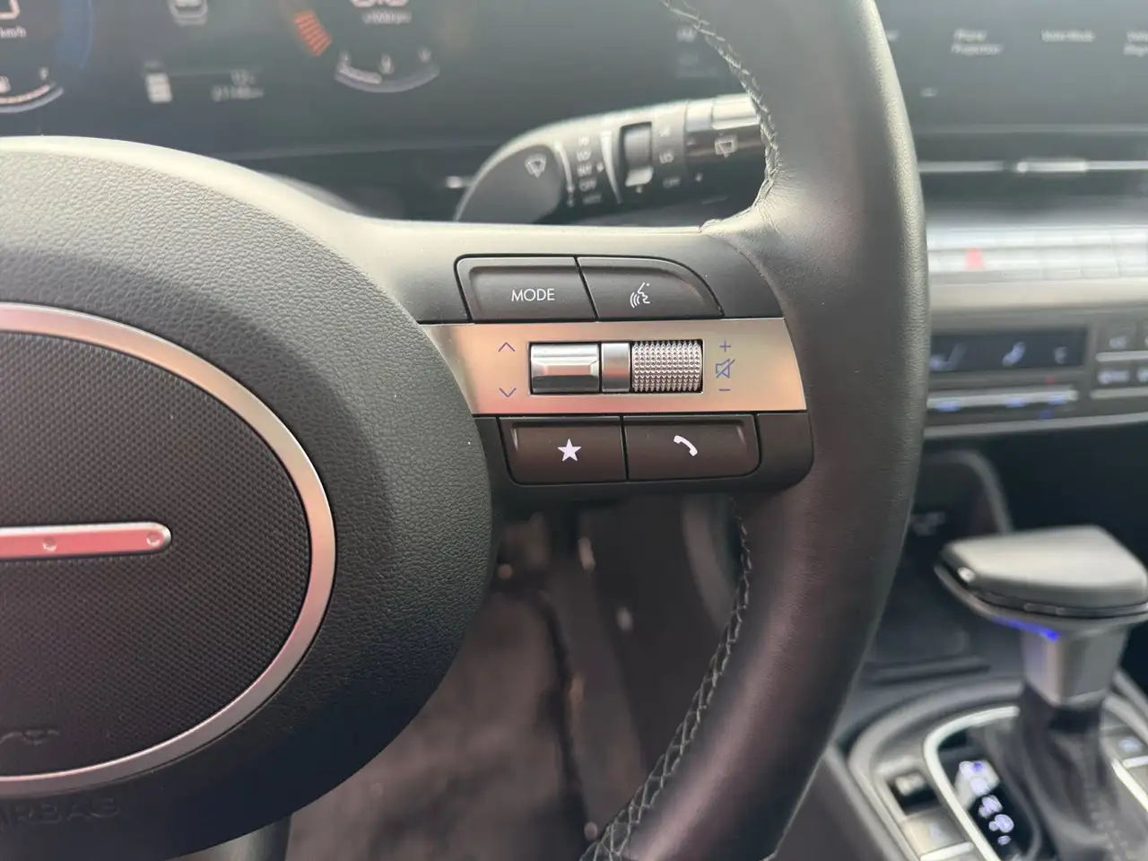 Hyundai KONA photo Hyundai KONA