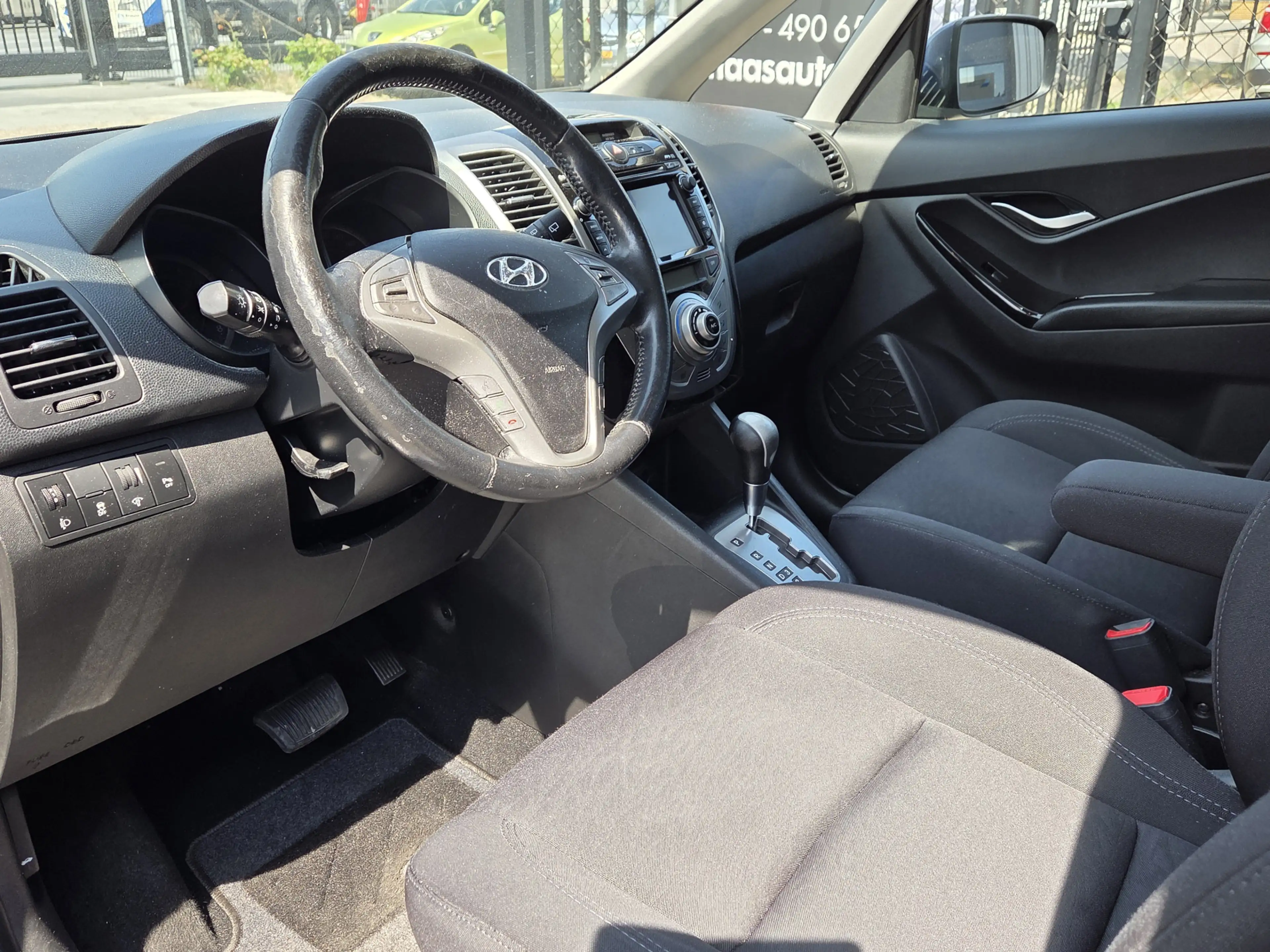Hyundai iX20 1.6i i-Catcher uitvoering automaat panorama-dak ho — photo 4