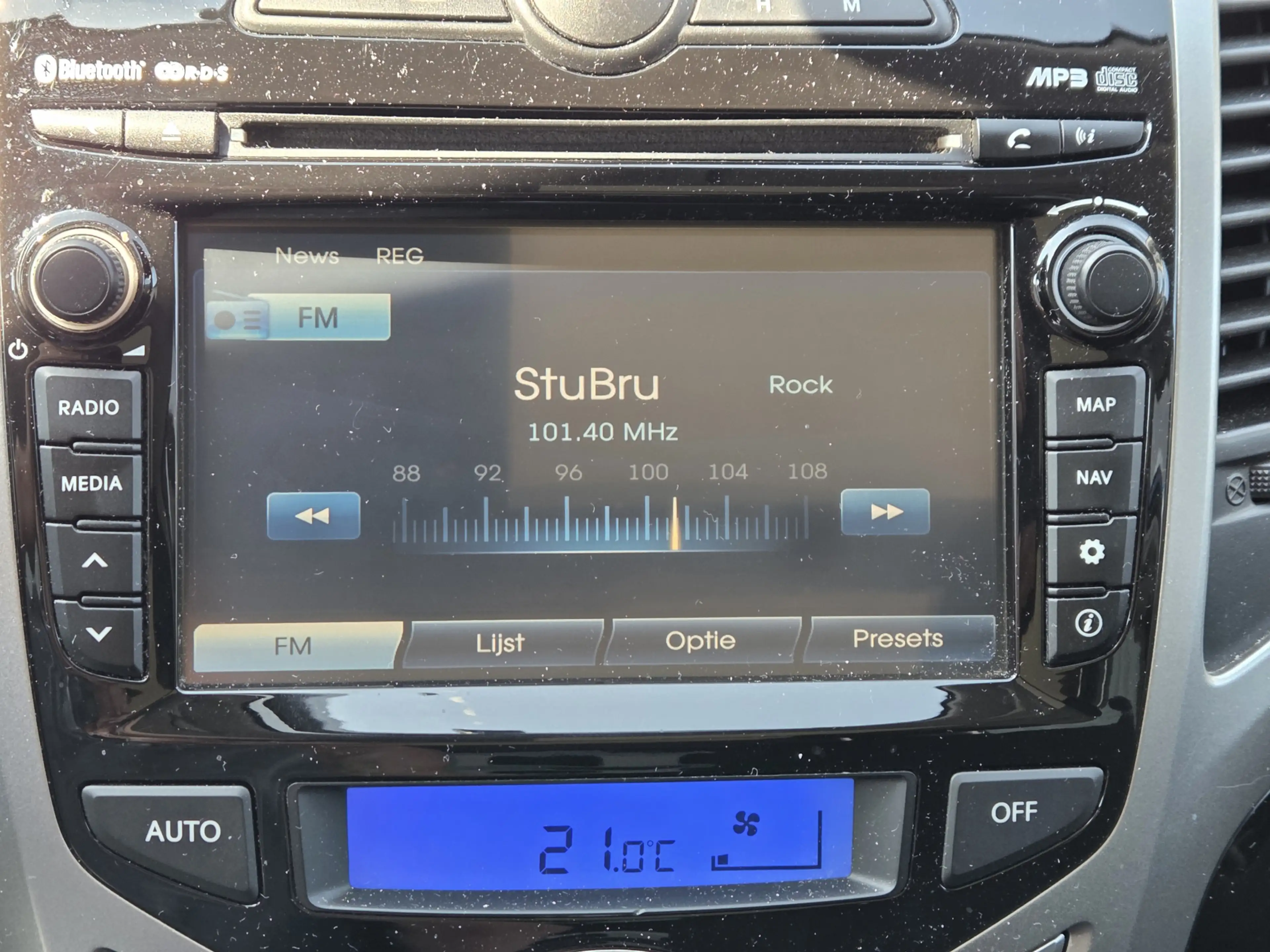 Hyundai iX20 1.6i i-Catcher uitvoering automaat panorama-dak ho — photo 8