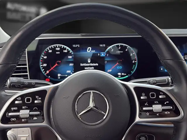 Mercedes-Benz GLE view 15