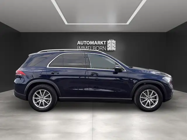 Mercedes-Benz GLE view 11