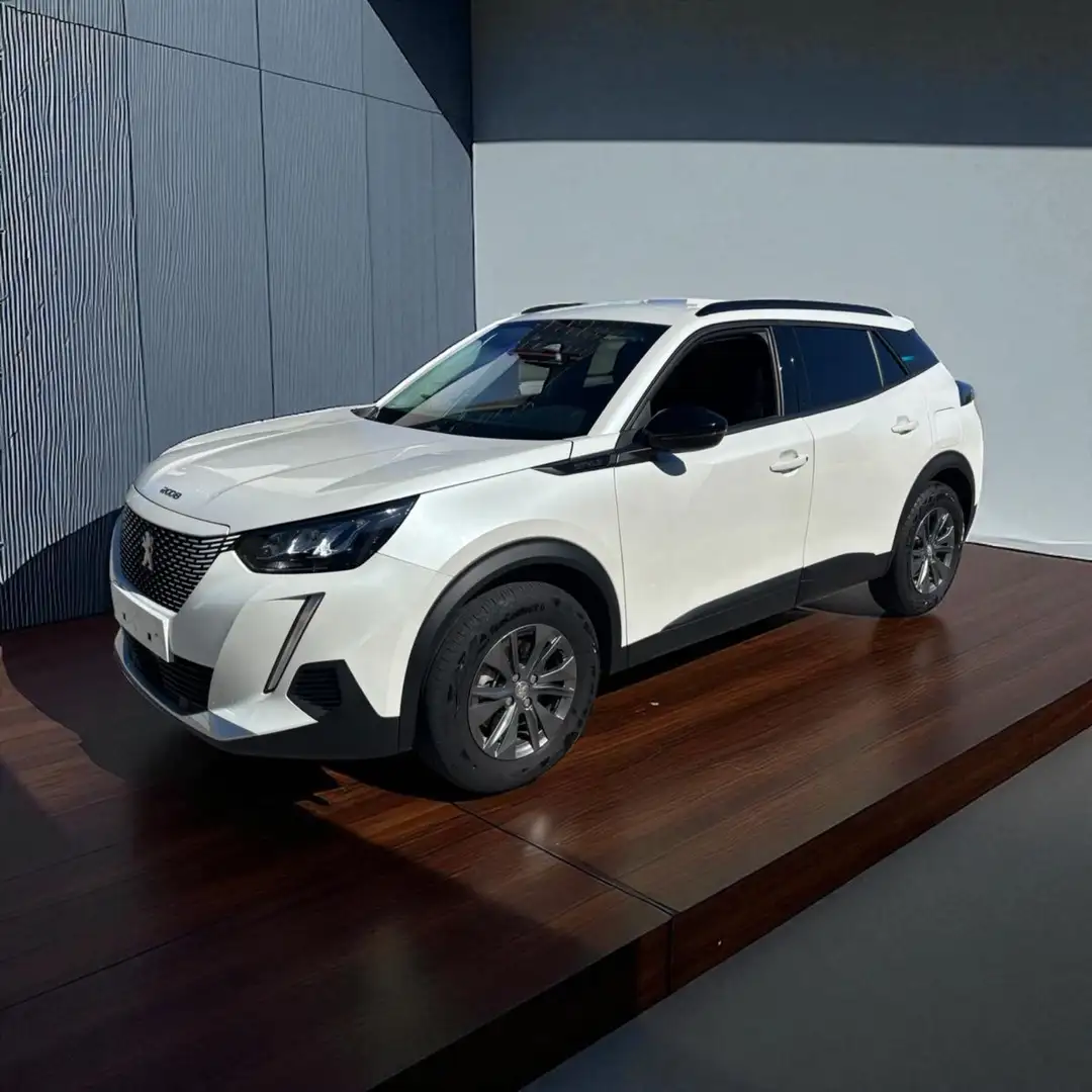 Peugeot 2008 e- GT Pack Weiß - 1