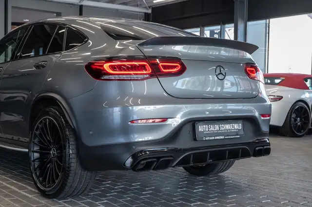 Mercedes-Benz GLC view 11