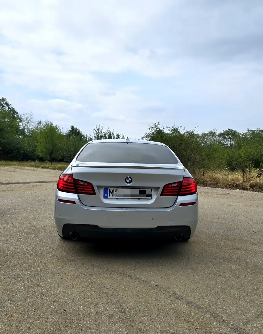 BMW 535 535d xDrive LCI M-Paket Tüv Neu 06.27 - 2