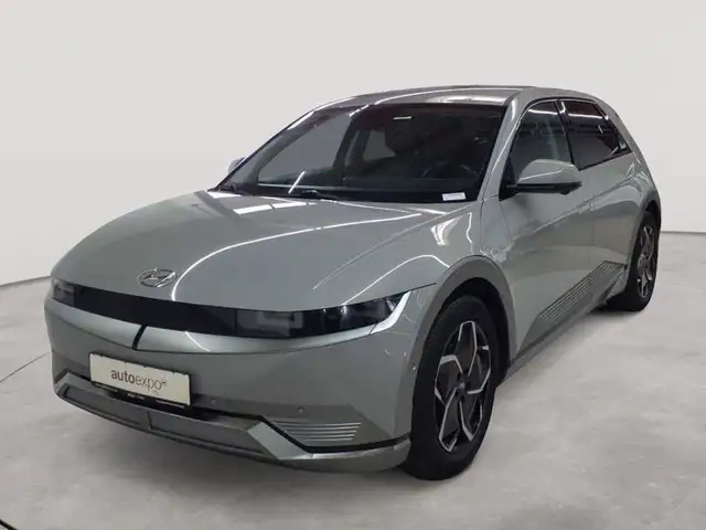 Hyundai IONIQ view 2