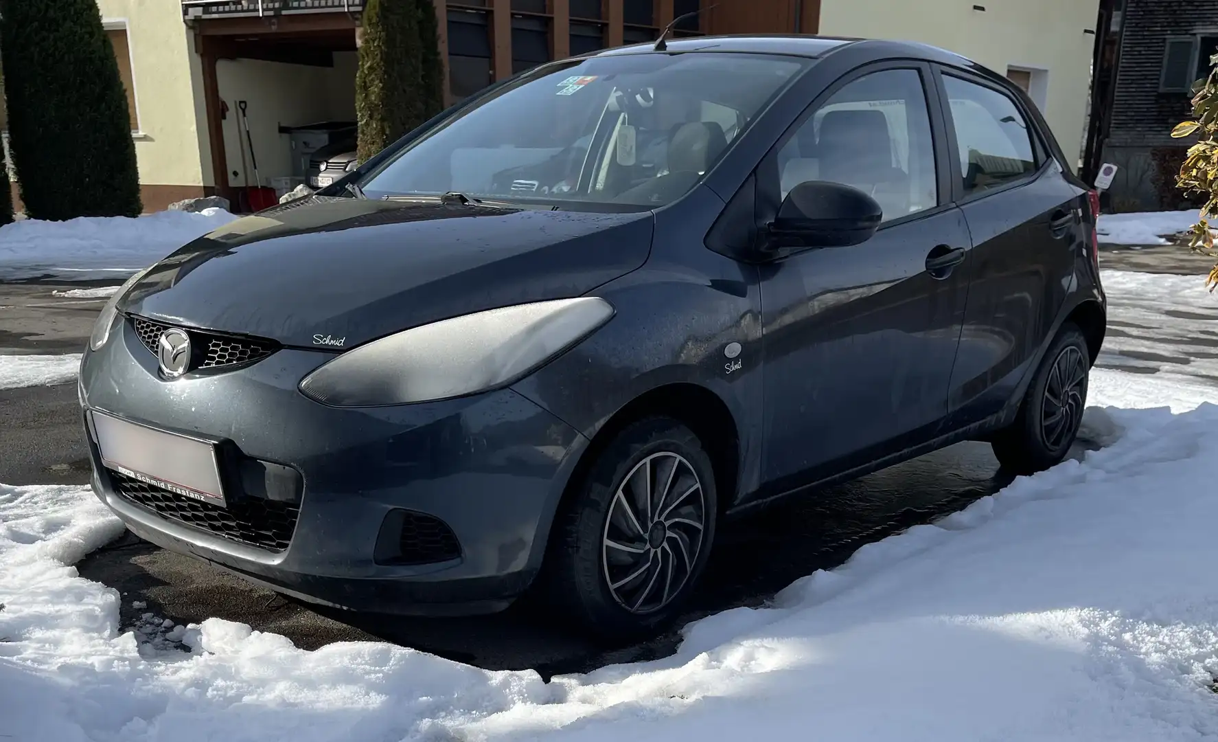 Mazda 2 Mazda 2 1,3i CE Plus CE Plus Grau - 1