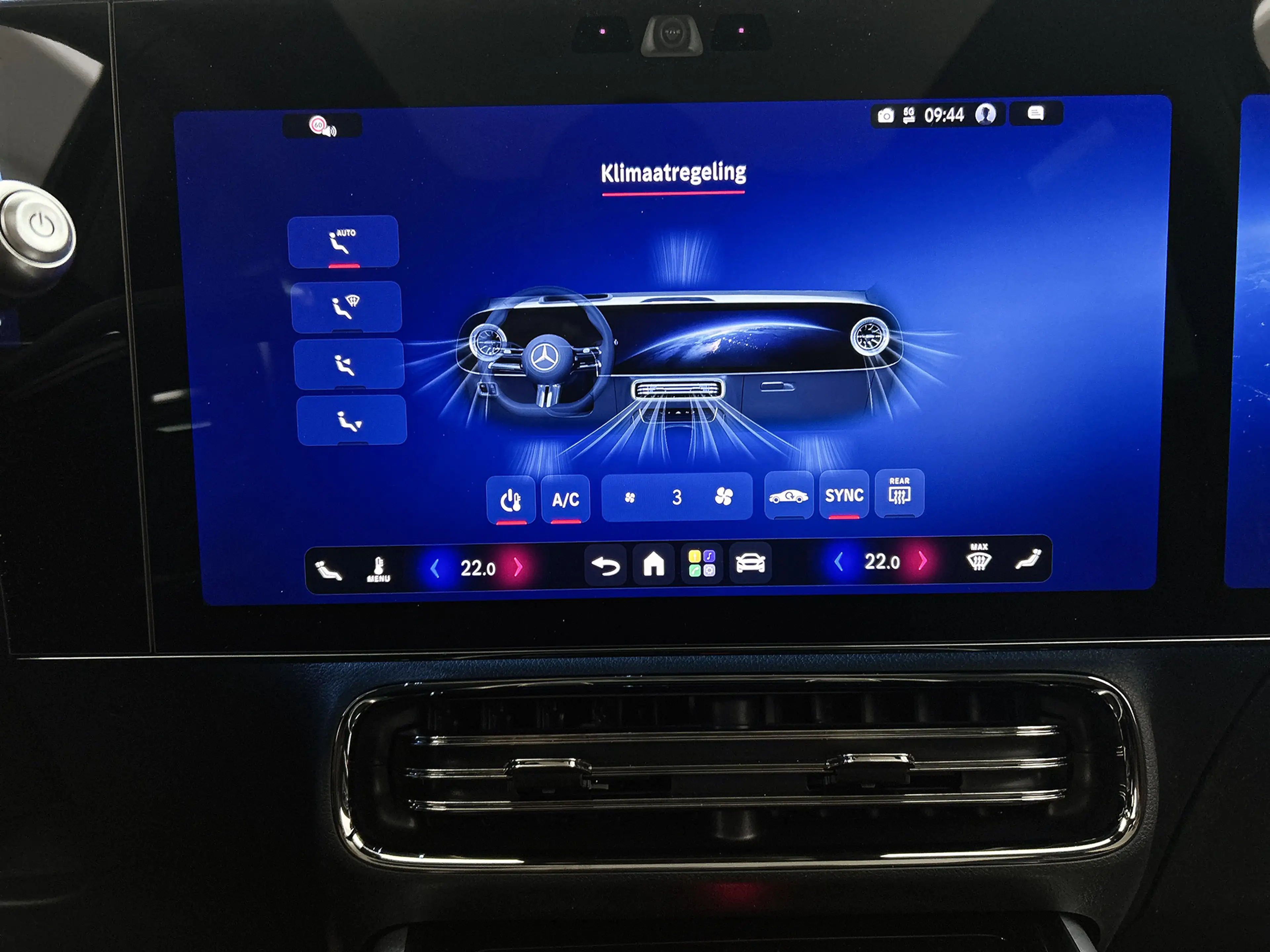 Mercedes-Benz GLB 180 Business Solution AMG 7p. | Premium pakket | Night — photo 10