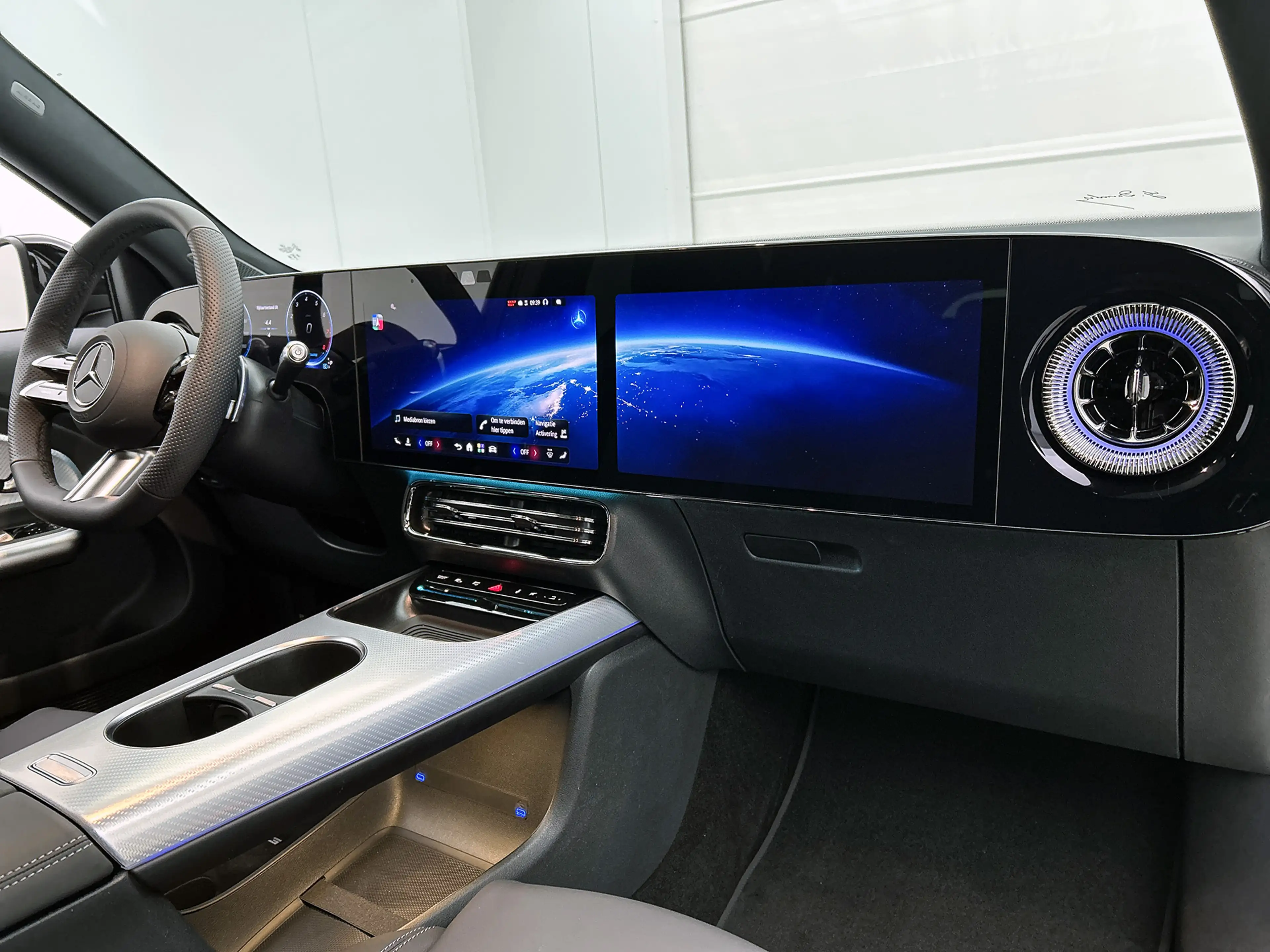 Mercedes-Benz GLB 180 Business Solution AMG 7p. | Premium pakket | Night — photo 7
