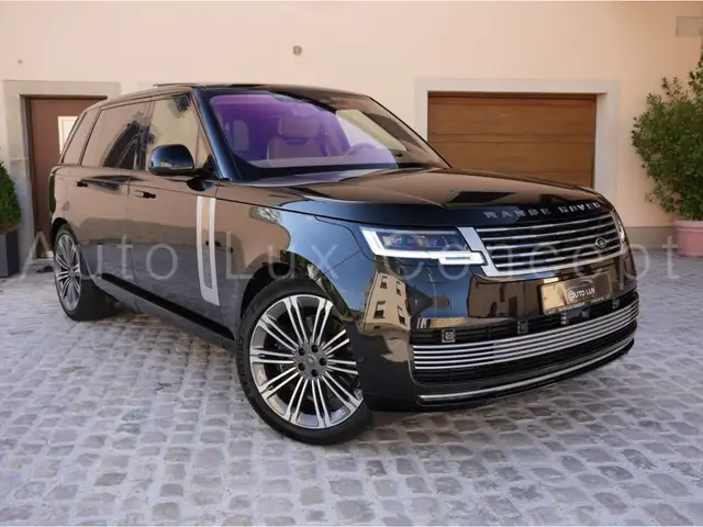 Land Rover Range Rover view 2