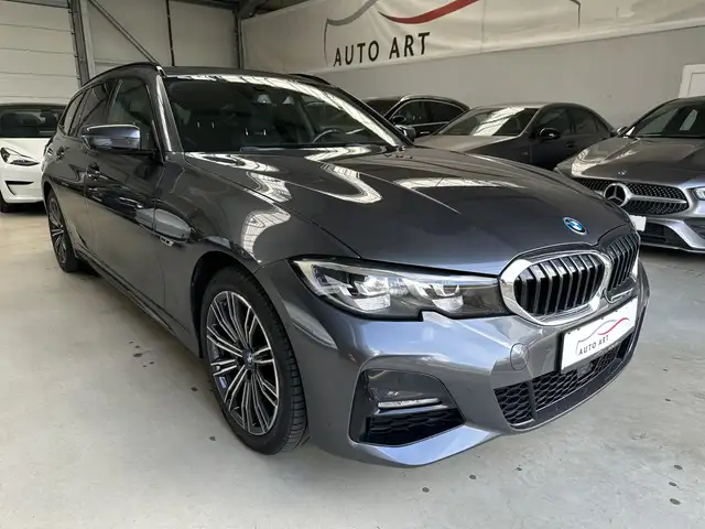 Bmw 330 e M Sport Acc Pano Navi LED HUD AHK