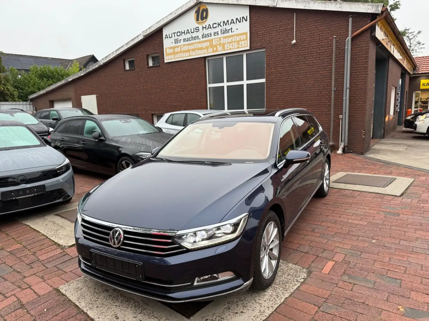 Volkswagen Passat Variant 2.0 TDI Highline Pano+LED+RFK+Navi Bleu - 2
