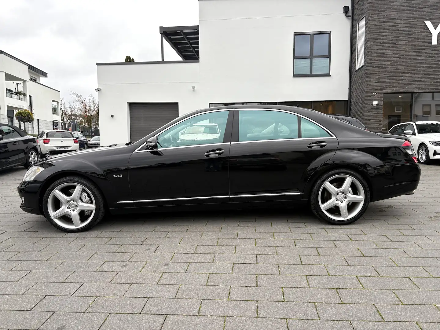 Mercedes-Benz S 600 V12 Lang DESIGNO *VOLL* FOND XENON NAVI Negru - 2