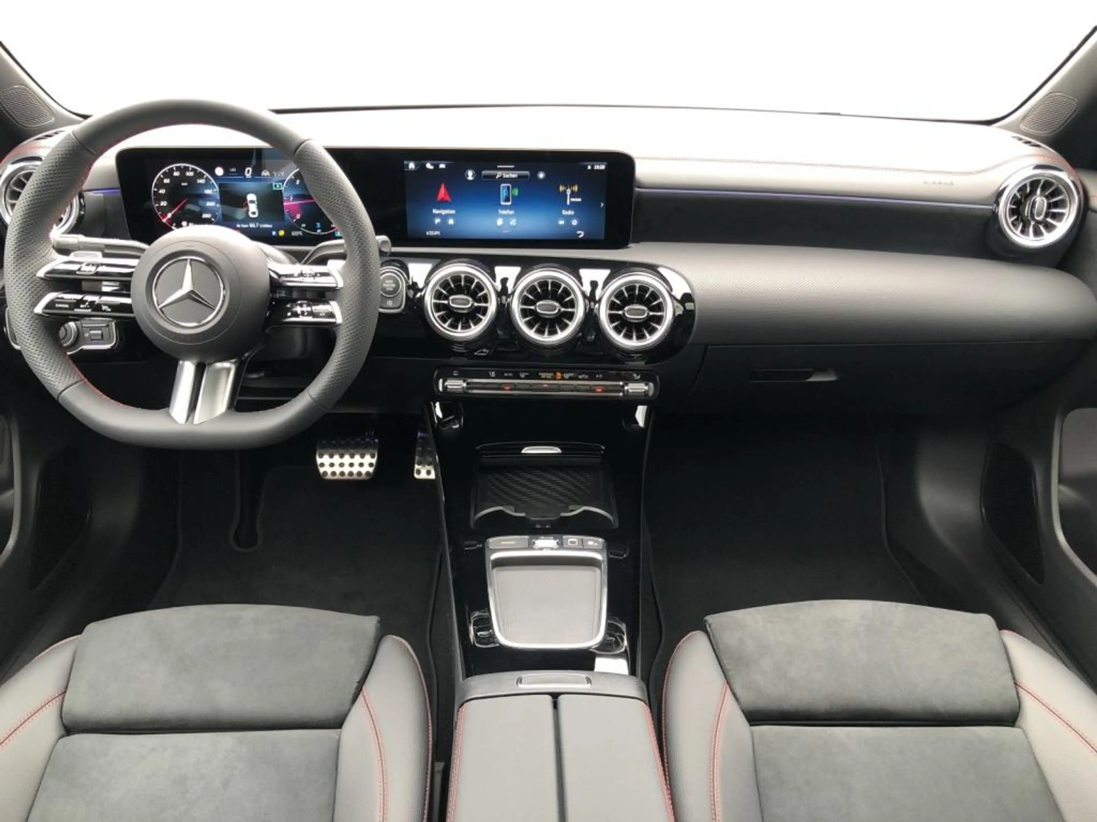 Mercedes-Benz CLA 220 d Coupe AMG+ILS+MBUX+MBeam+Night+AHK+SHD — photo 6