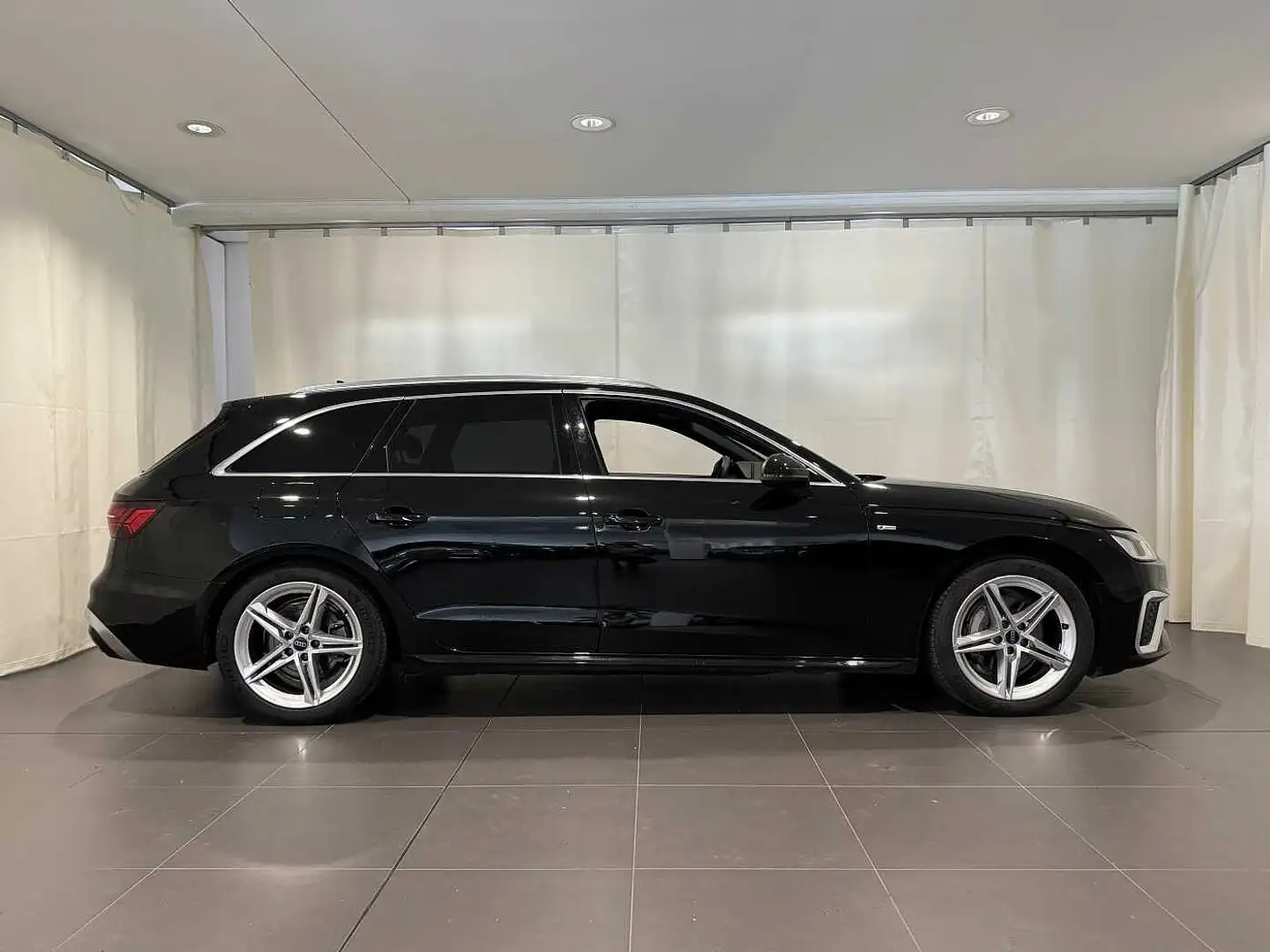 Audi A4 5ª serie Avant 40 TDI quattro S tronic S line edit Nero - 2