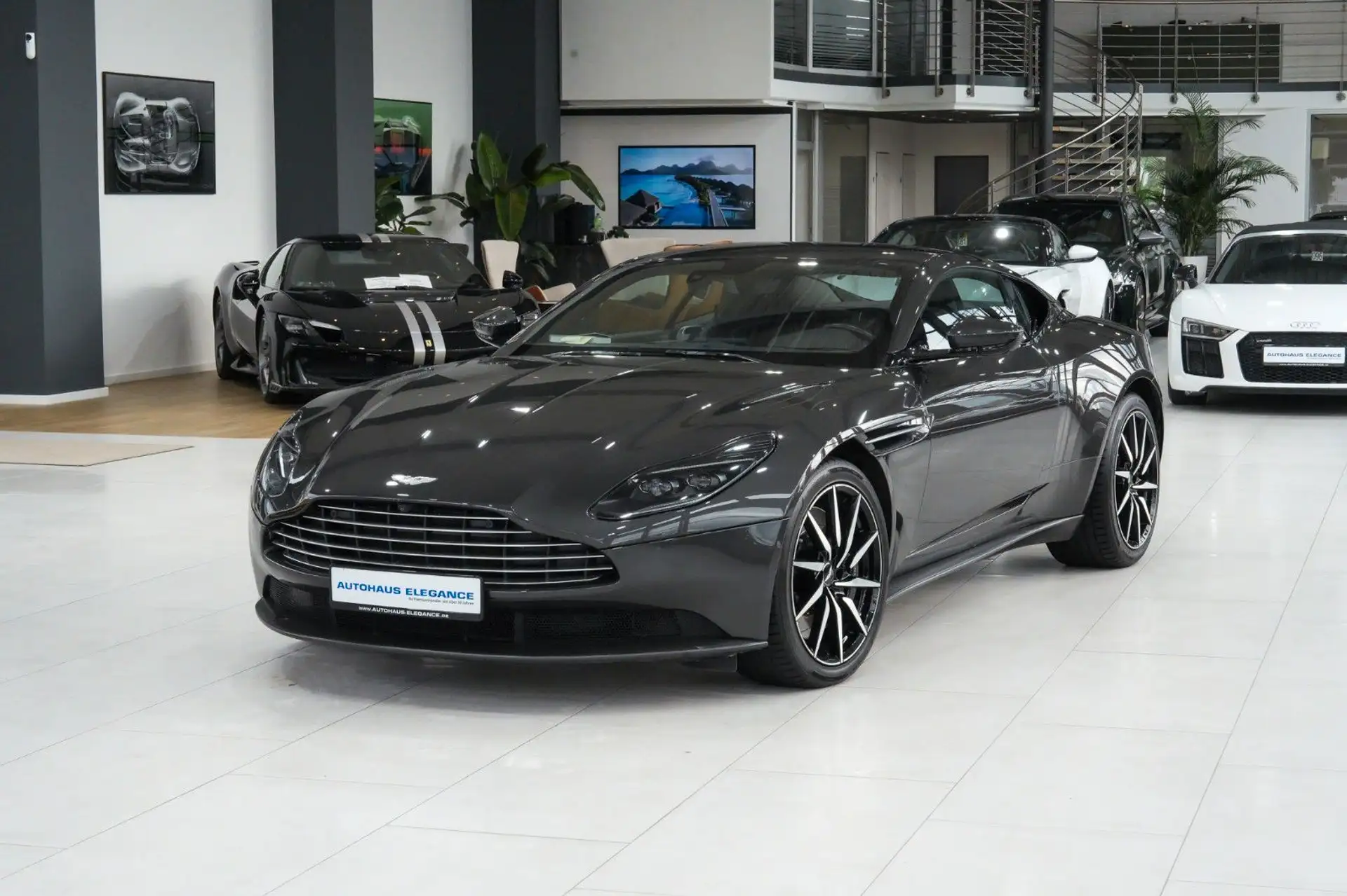 애스턴마틴 DB11 V8 2019 건메탈 사진 7