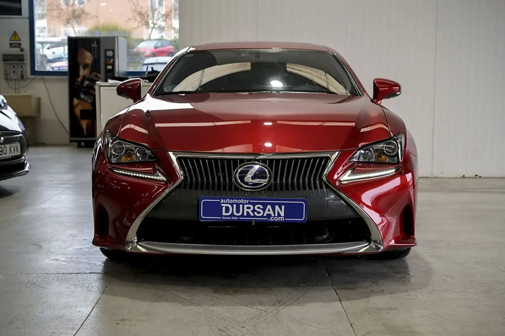 Lexus RC 300h 2.5  Executive Rojo - 2