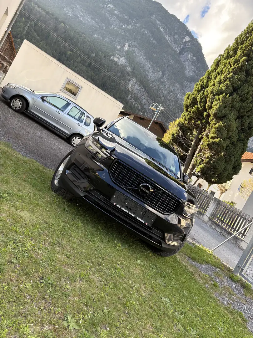 Volvo XC40 T4 AWD R-Design Geartronic - 1