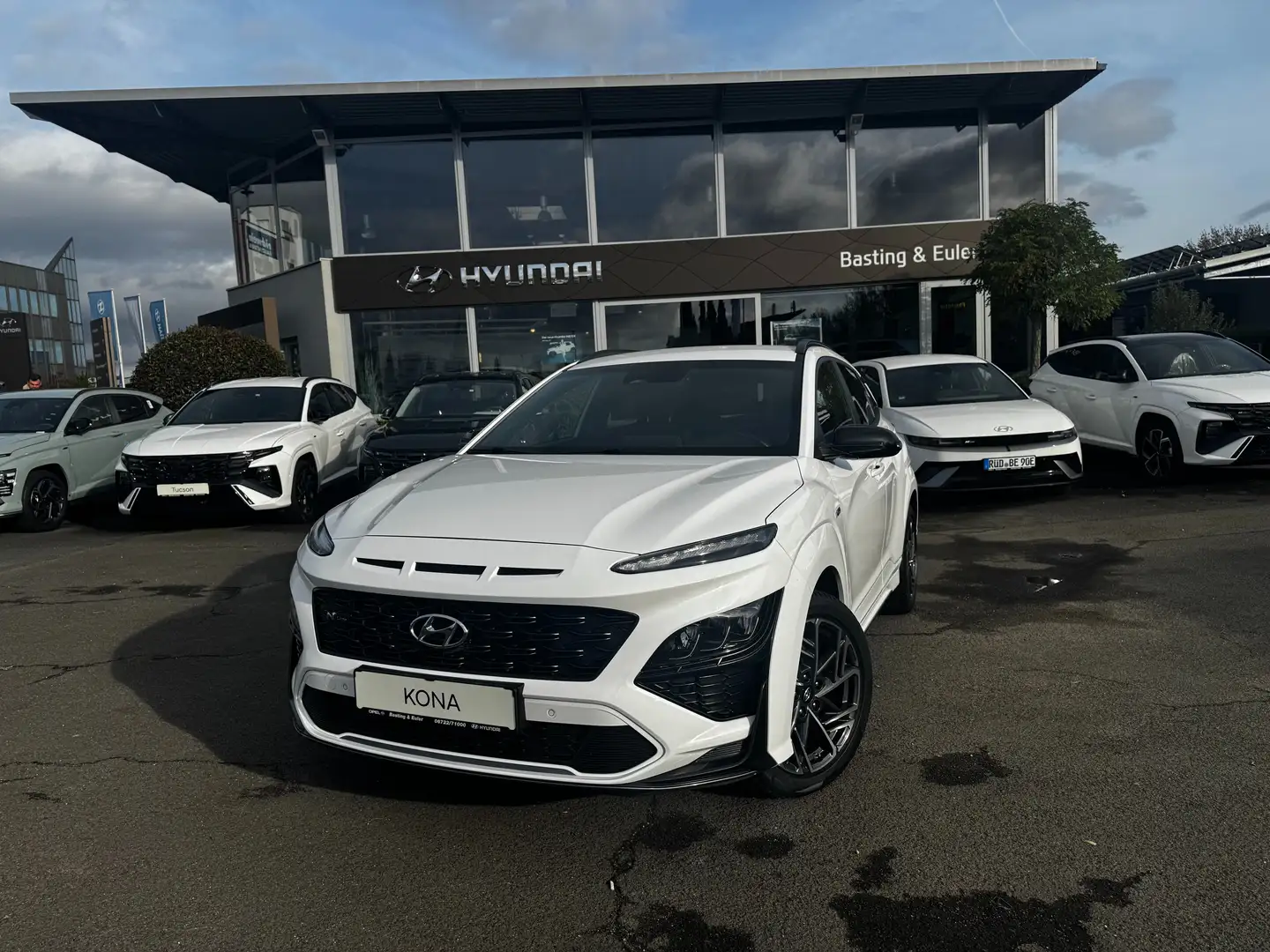 Hyundai KONA KONA 1.0 T-GDI 48V-Hybrid N Line Weiß - 2