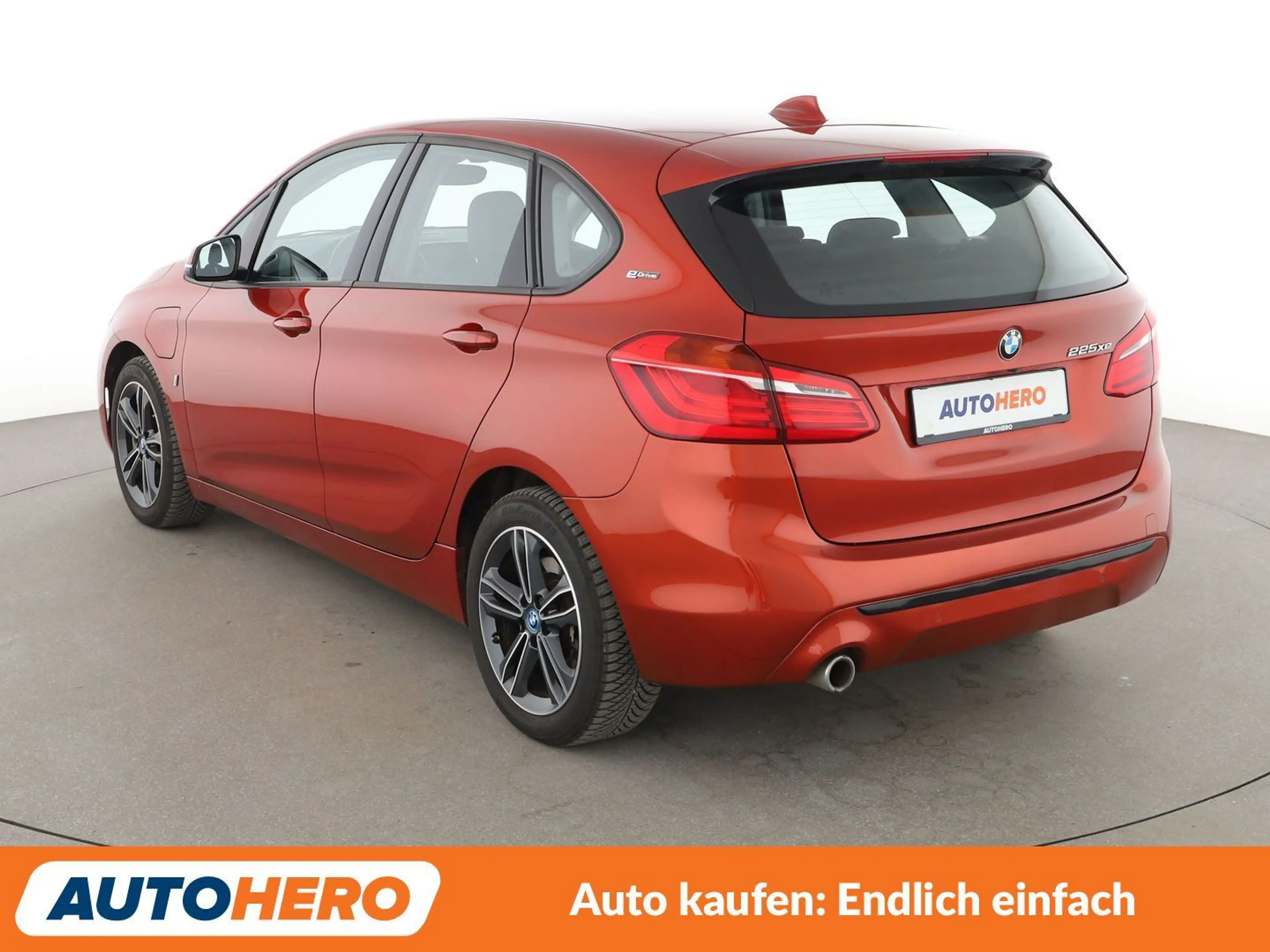 BMW 225 225xe Active Tourer Sport Line Aut.*NAVI*LED*PDC* — photo 4