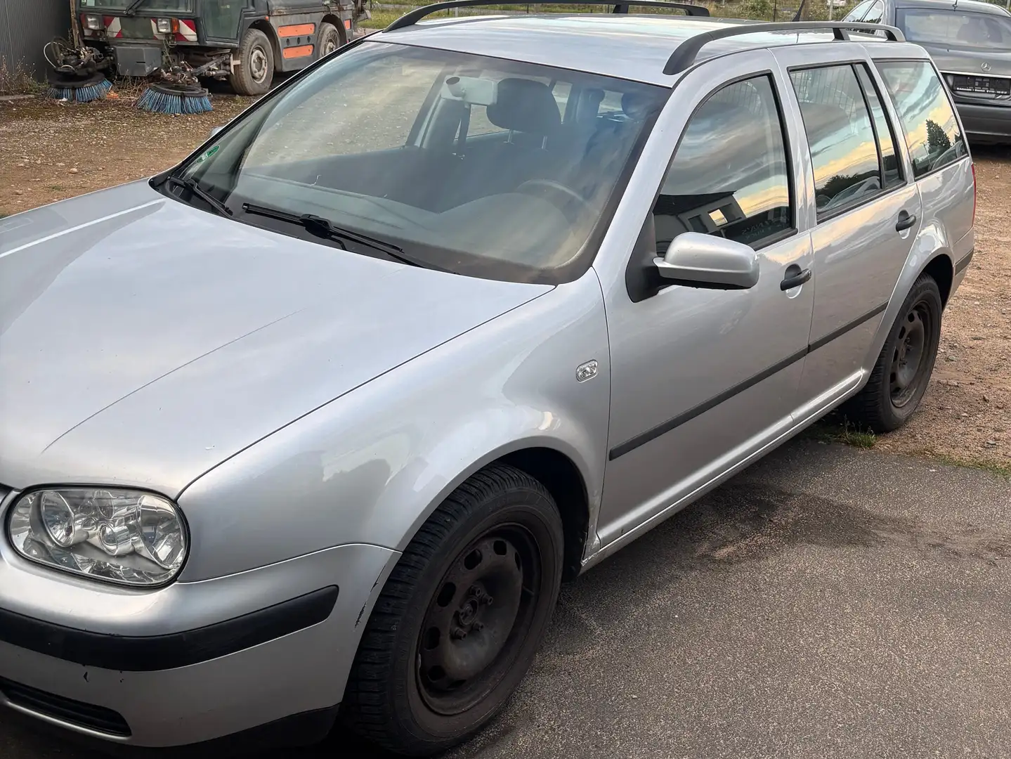 Volkswagen Golf Variant 1.6 Highline Gris - 2