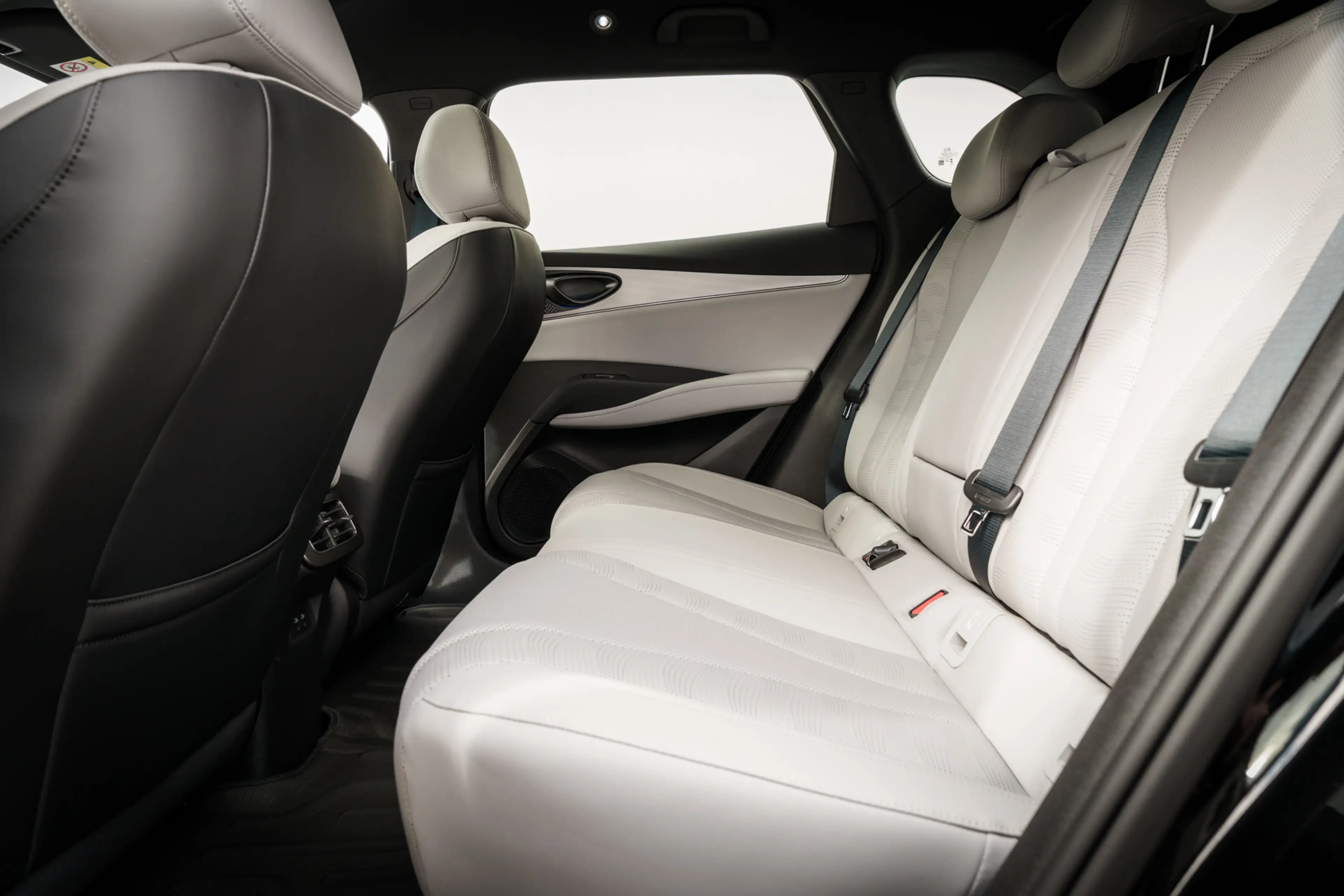 BYD Seal 6 Touring 1.5 DM-i 212 Pk PHEV Comfort Nieuw | Panor — photo 19