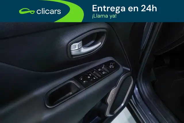 Jeep Renegade view 18
