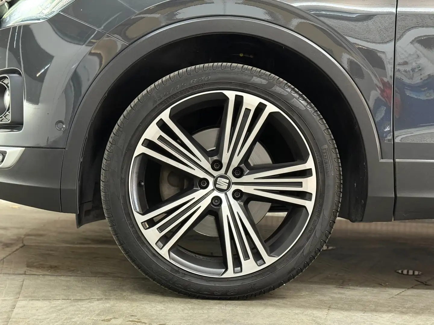 SEAT Tarraco 2.0 TSI 4DRIVE Xcellence 2019 DSG PANO LED VIRTUAL Grijs - 2