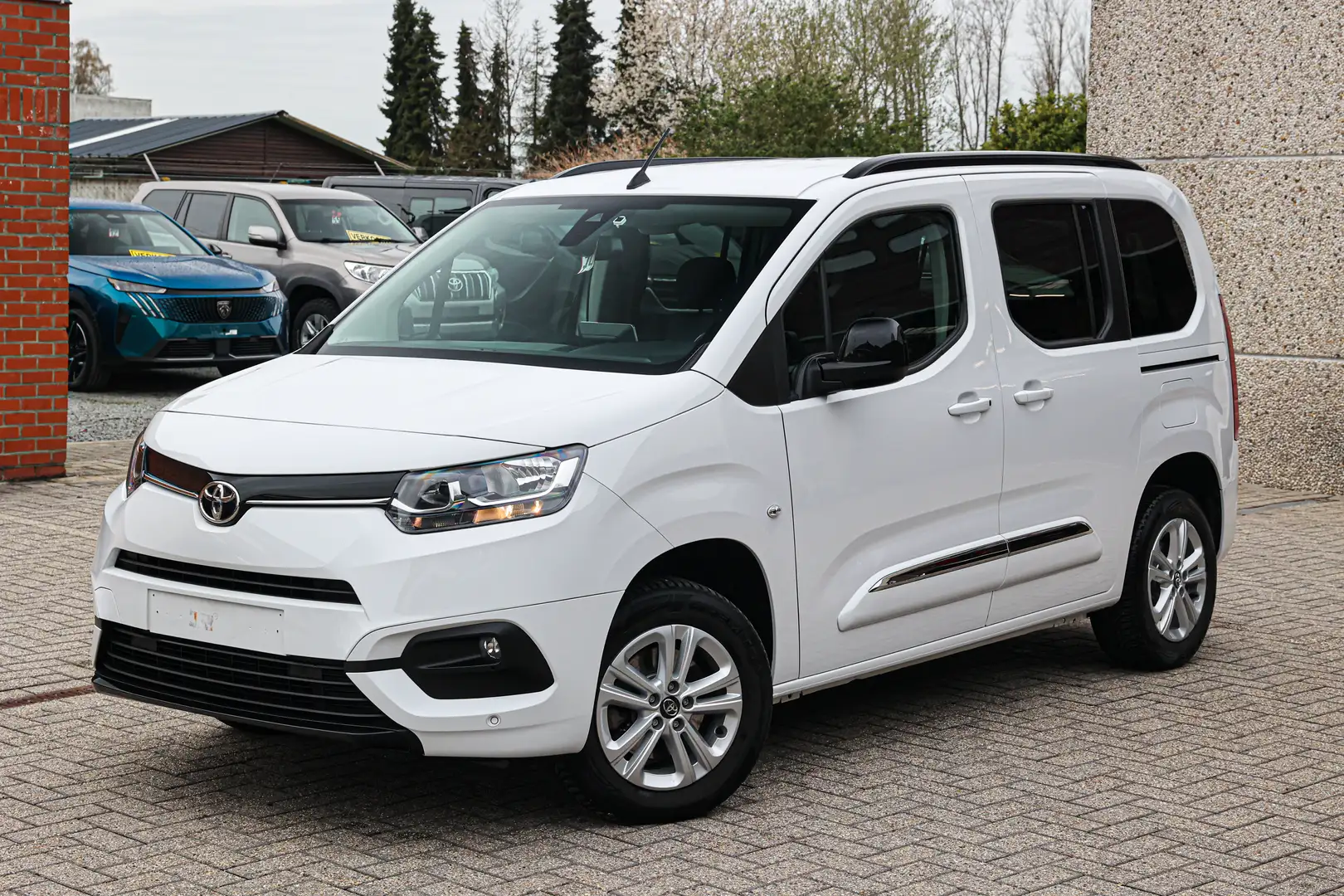 toyota proace