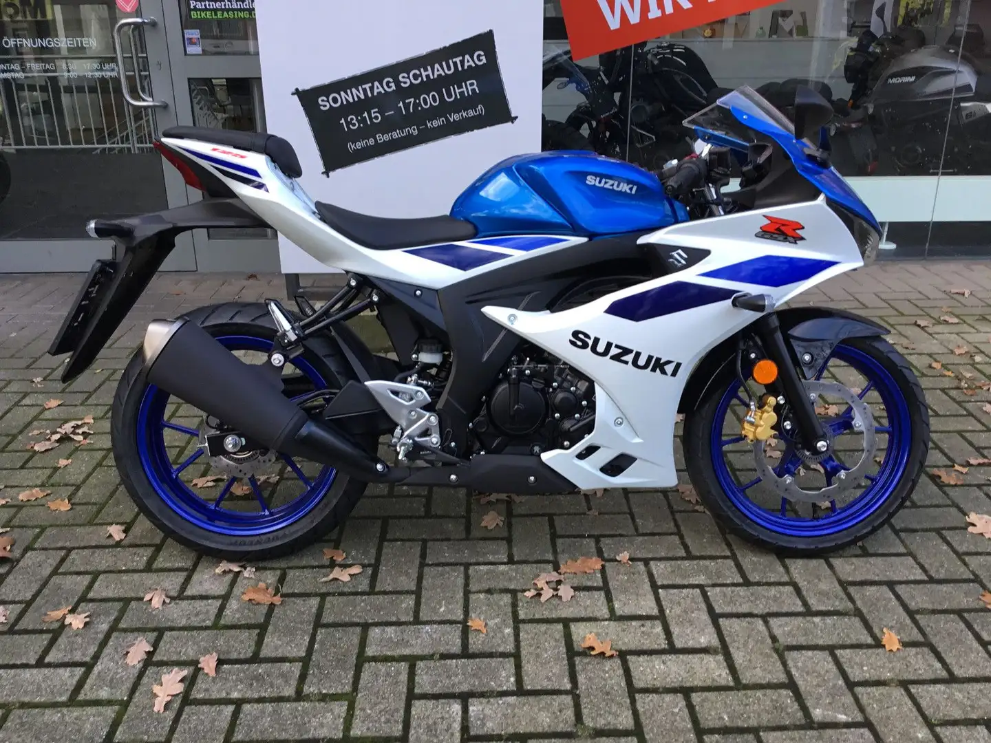 Suzuki GSX-R 125 RLXM5, 15 PS Blau - 2