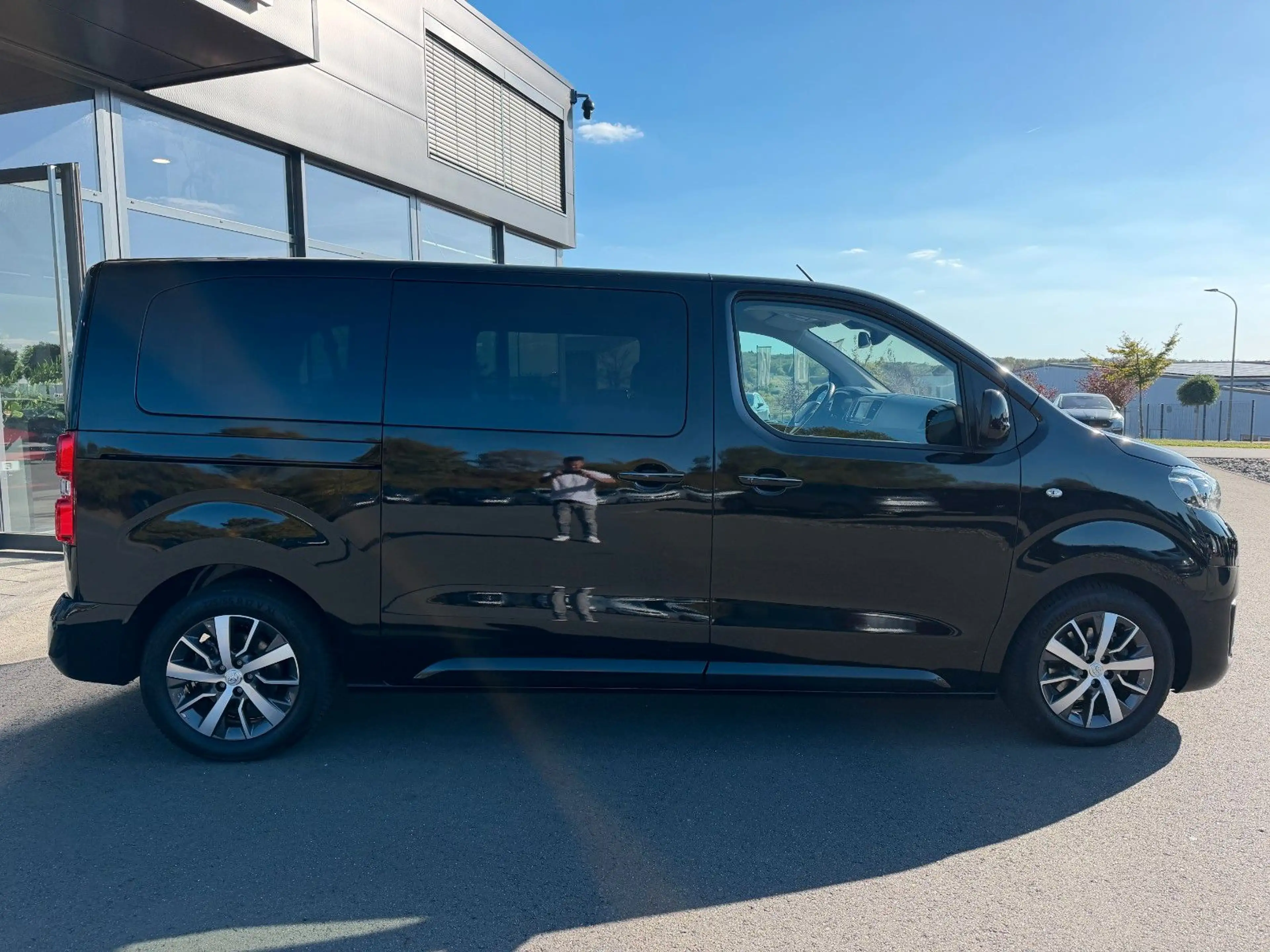 Toyota Proace Verso L1 Standhz Leder .-Sitzer Pano AHK — photo 5