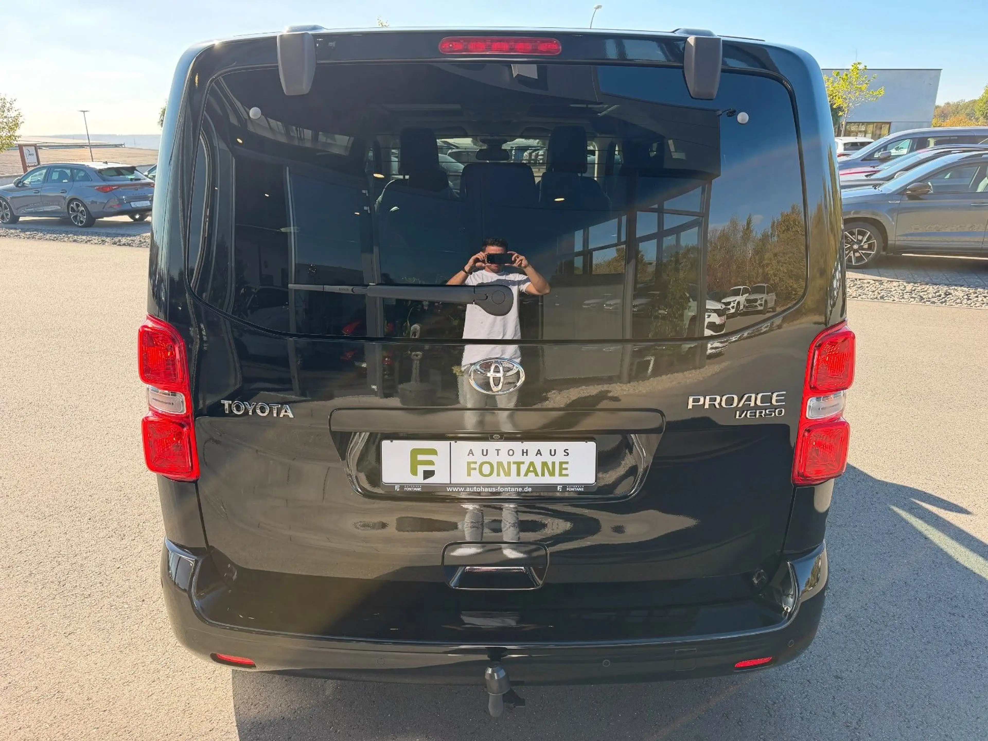 Toyota Proace Verso L1 Standhz Leder .-Sitzer Pano AHK — photo 7