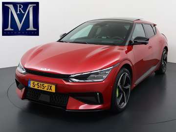 GT AWD 77.4 kWh VAN: €41.900,- VOOR: €37.877,- UW