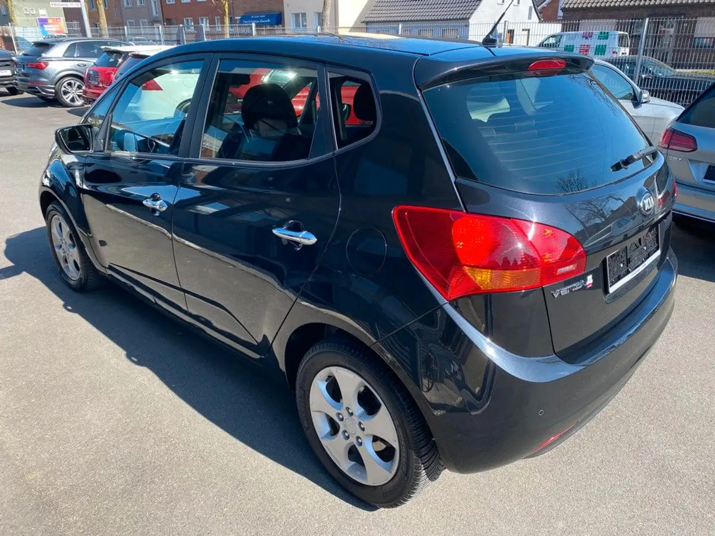 Kia Venga FIFA World Cup Edition / Standheizung Zwart - 2
