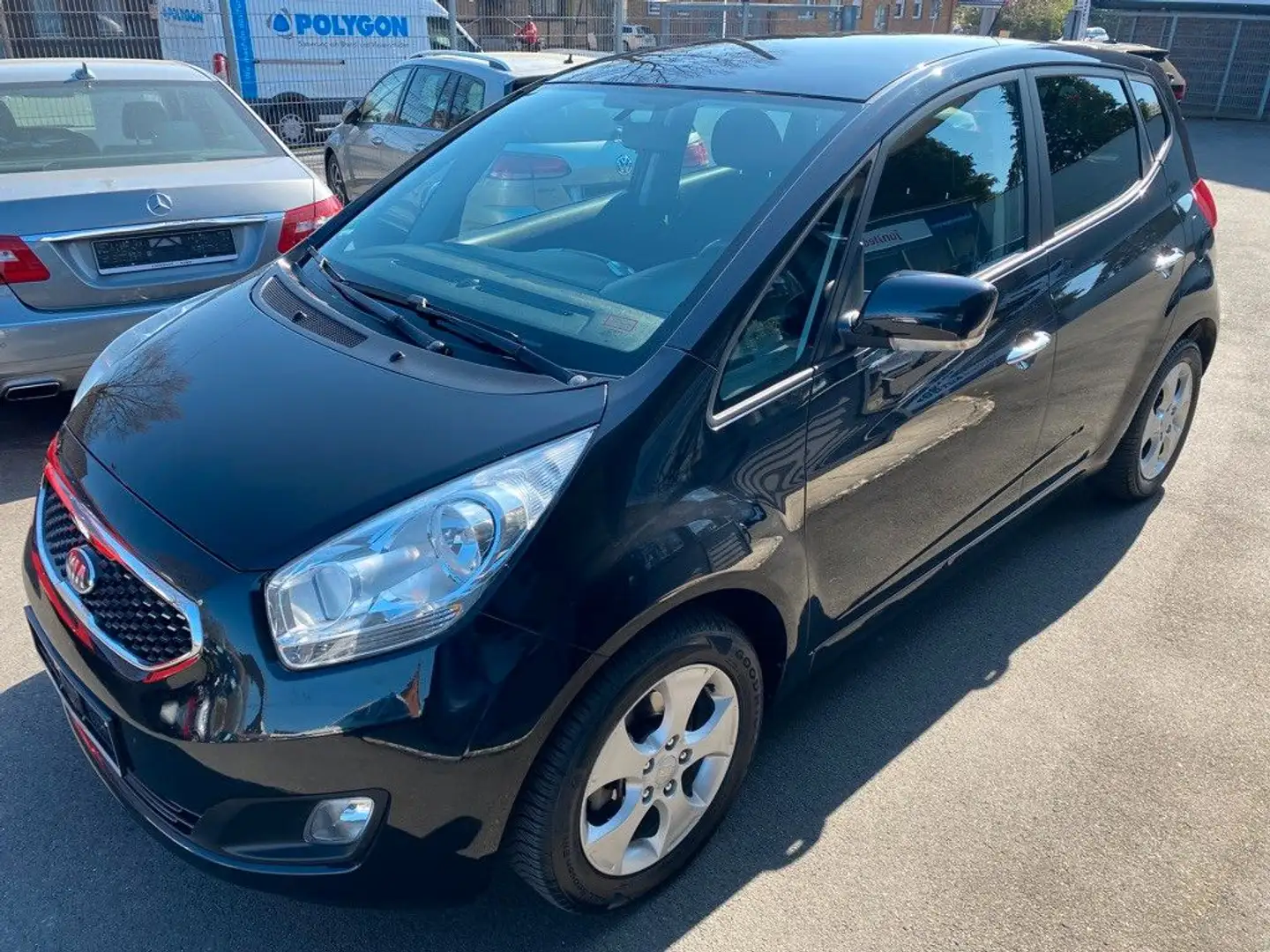 Kia Venga FIFA World Cup Edition / Standheizung Zwart - 1