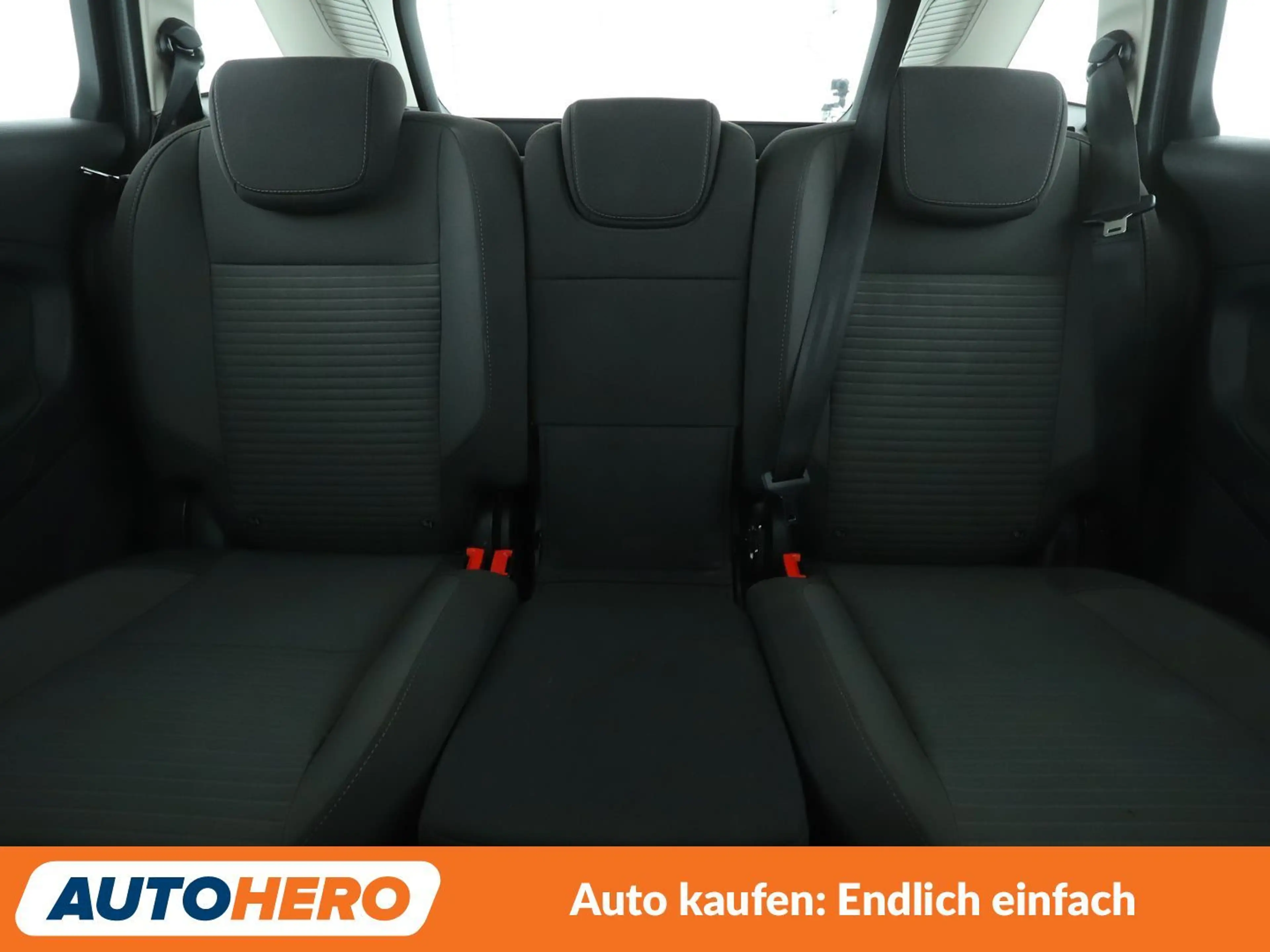 Ford Grand C-Max 1.5 EcoBoost Titanium *NAVI*TEMPO*PDC*SHZ*LHZ* — photo 15