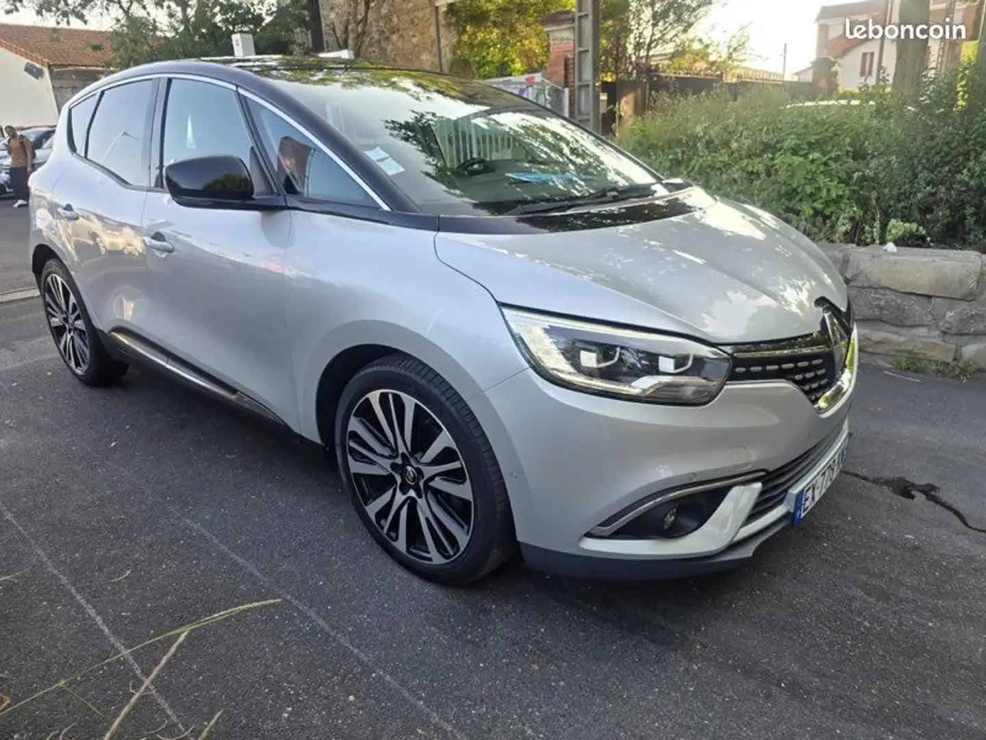 Renault Grand Scenic 1.6 DCI 160cv initial Paris garantie Gris - 2