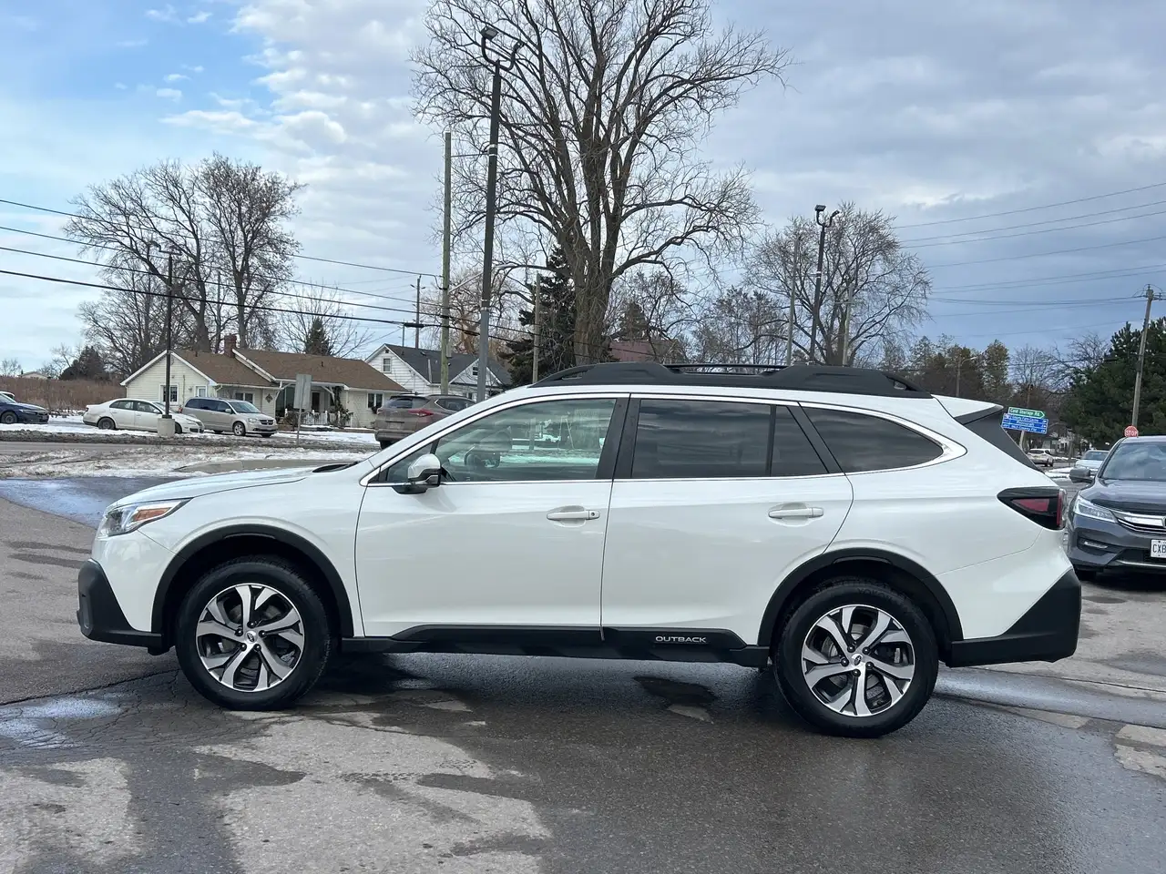 Subaru OUTBACK снимка Subaru OUTBACK